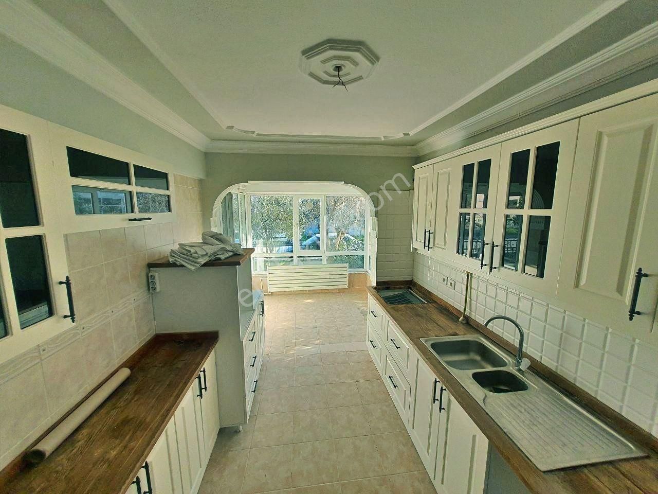 Uytundan Edremit Hamidiye Mahallesinde Daire Fiyatına 4+1 Villa - Görsel 2