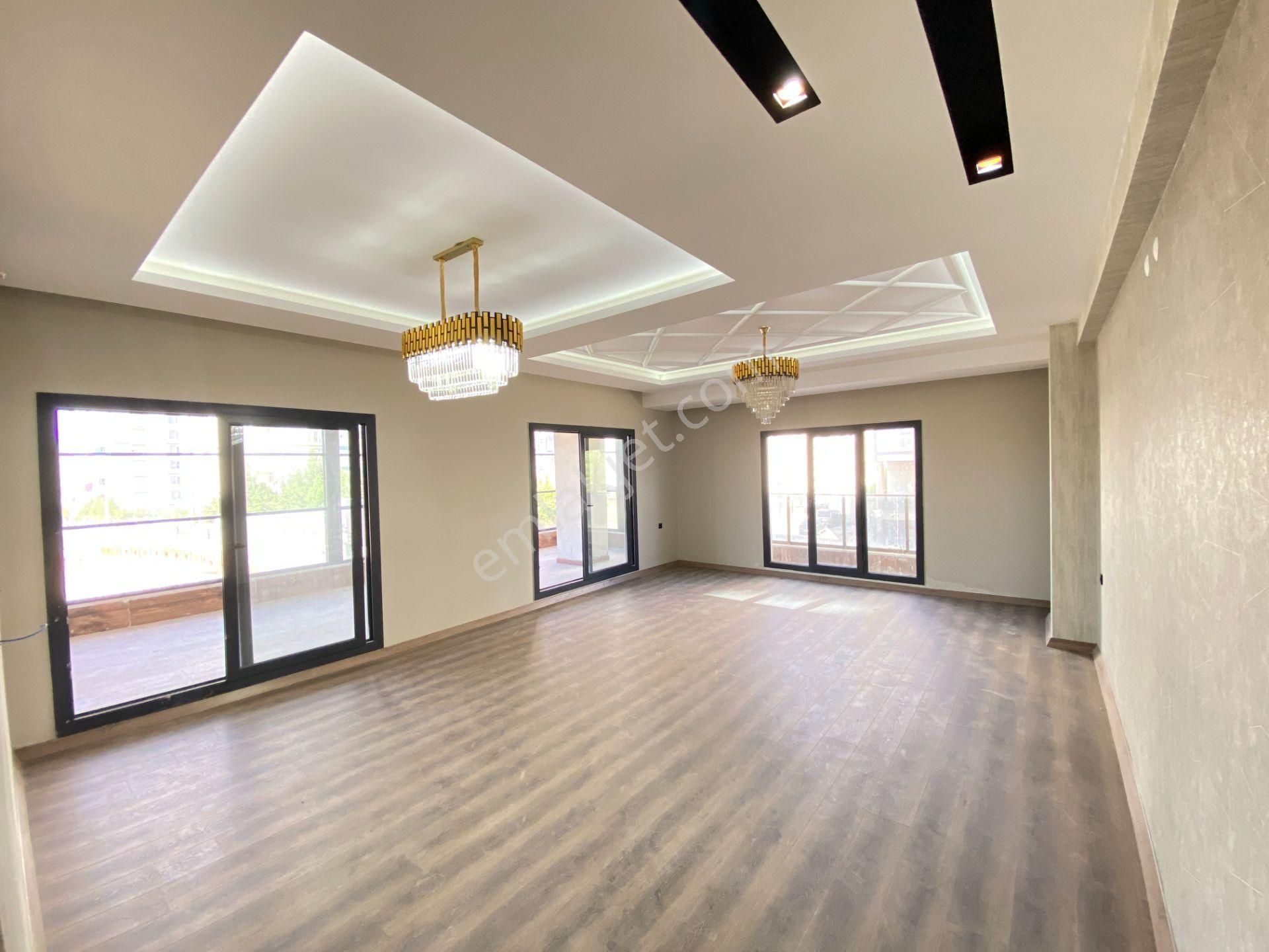 Beylerbeyi Satılık Ultra Lüks 5+1daire İsbay Emlak'ta - Görsel 2