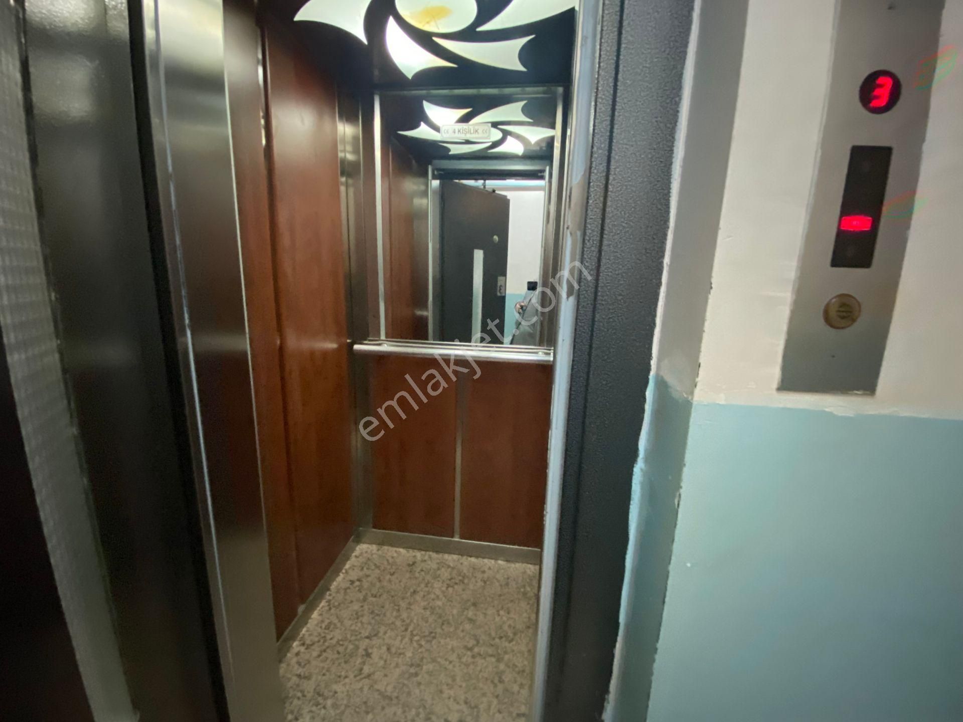 Avrupa Emlak Tan Esenler Fatih Mah 115m² 3+1 3.kat,16-20 Yaş Arası,iskalı,krediye Uygun,asansörlü - Görsel 24