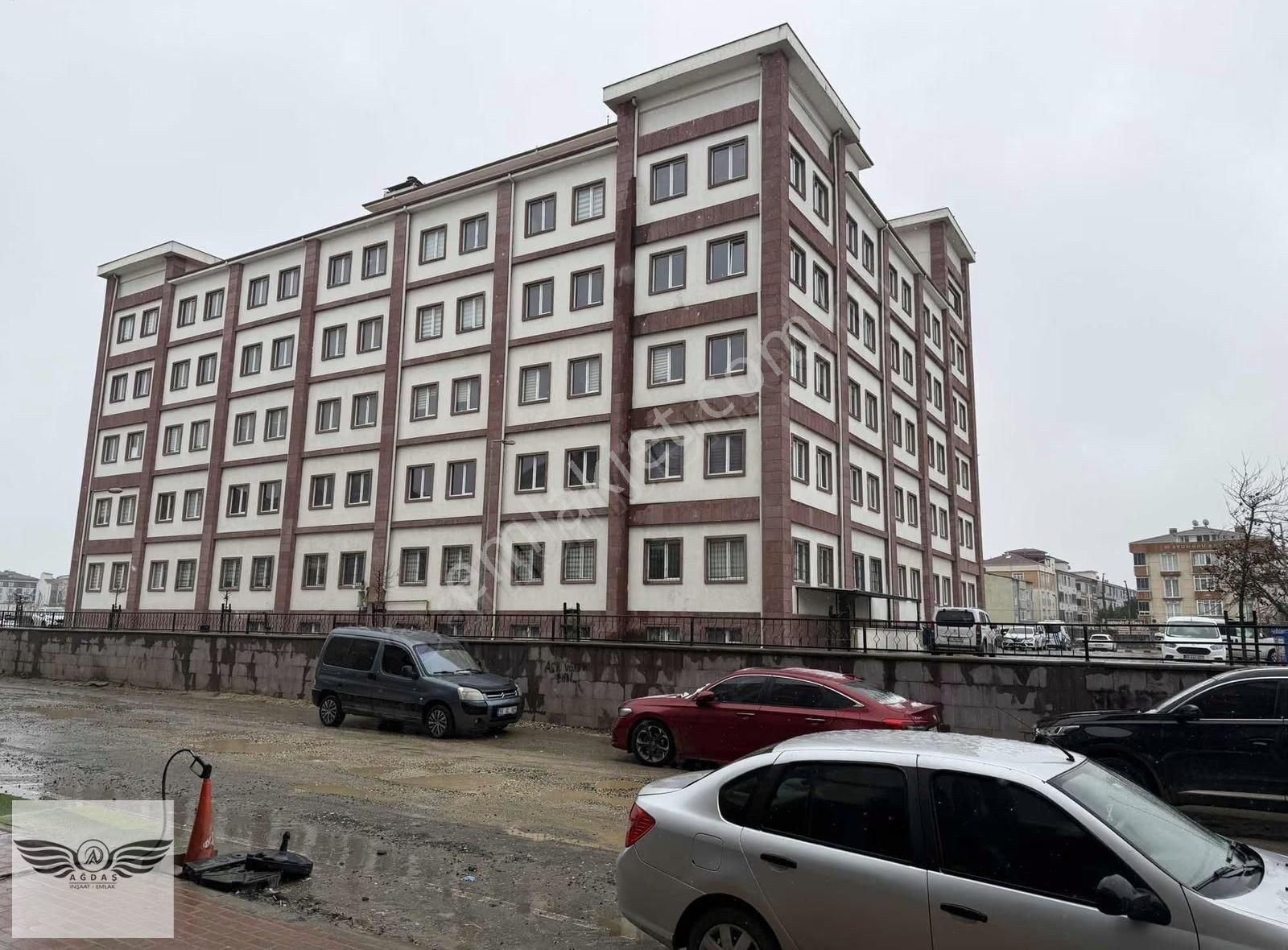 Hükümet Konagı Karşısında Ofis Veya Konut Olarak Satılık 1+1 - Görsel 6