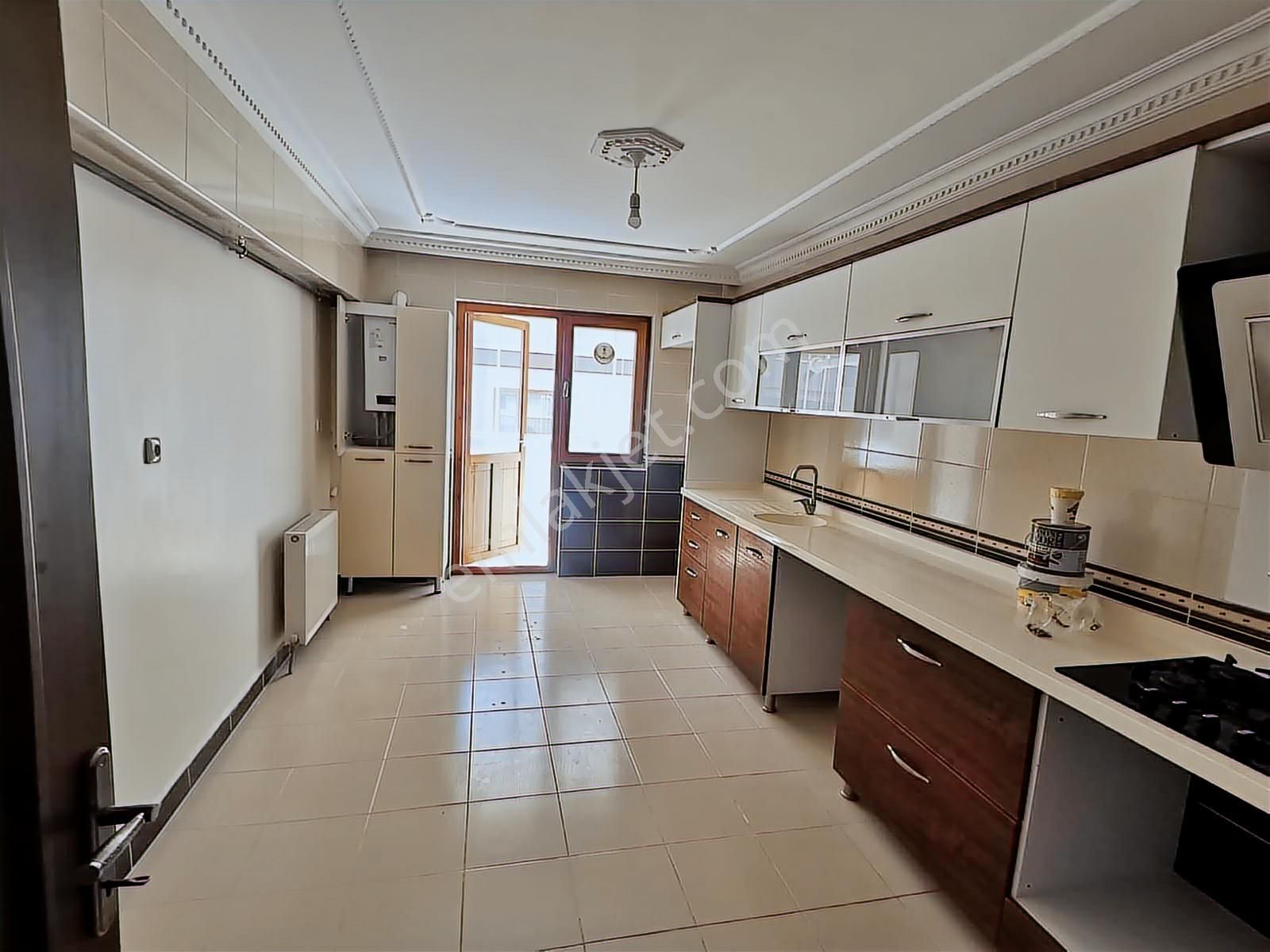 Ankalife'tan Güneşevlerde Geniş 3+1 Kiralık Daire - Görsel 31