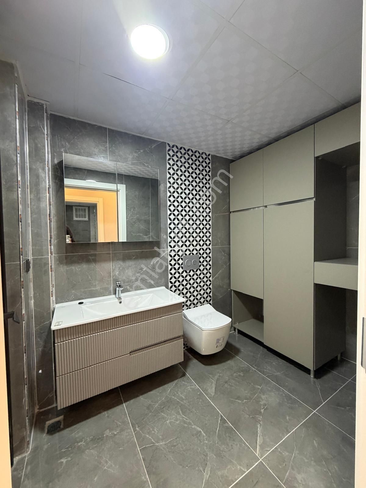 Yüksel Emlaktan Yeni Mahalle Koşu Yolunda Kiralık Lüxx Daire Kaçmazz - Görsel 17