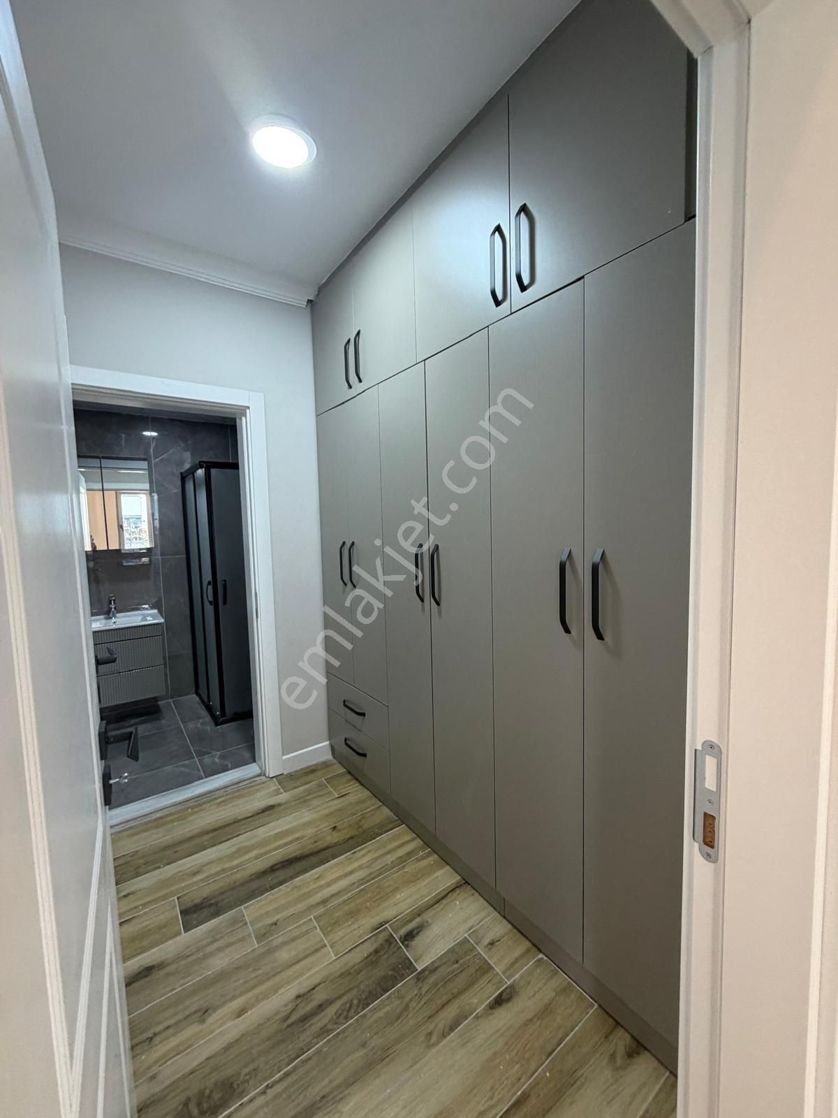 Yüksel Emlaktan Yeni Mahalle Koşu Yolunda Kiralık Lüxx Daire Kaçmazz - Görsel 15