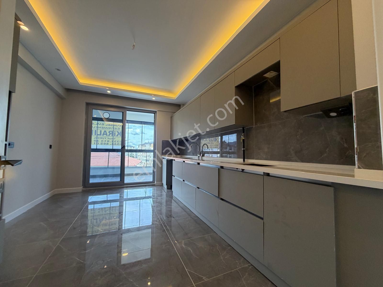 Yüksel Emlaktan Yeni Mahalle Koşu Yolunda Kiralık Lüxx Daire Kaçmazz - Görsel 26