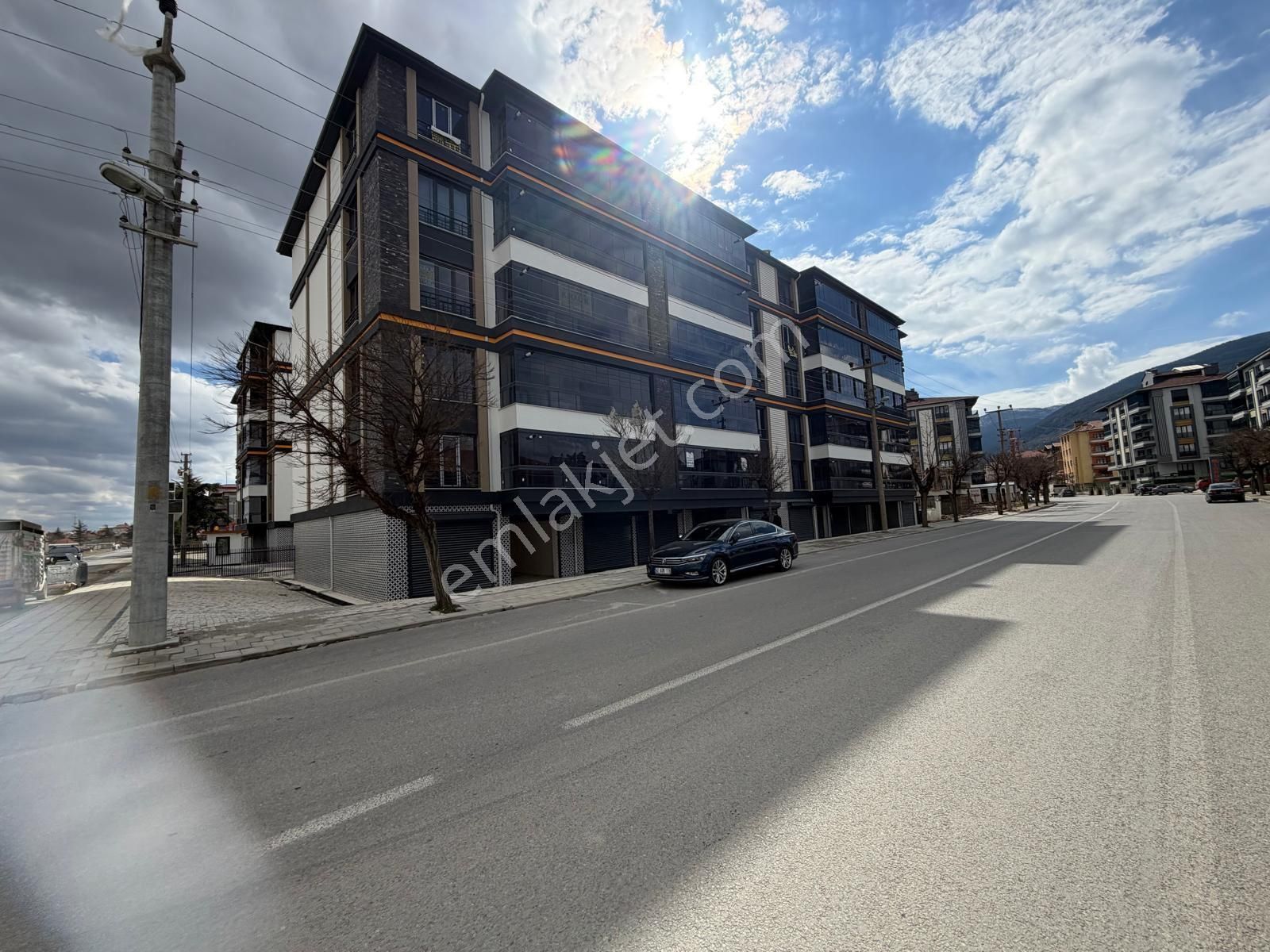 Yüksel Emlaktan Yeni Mahalle Koşu Yolunda Kiralık Lüxx Daire Kaçmazz - Görsel 10