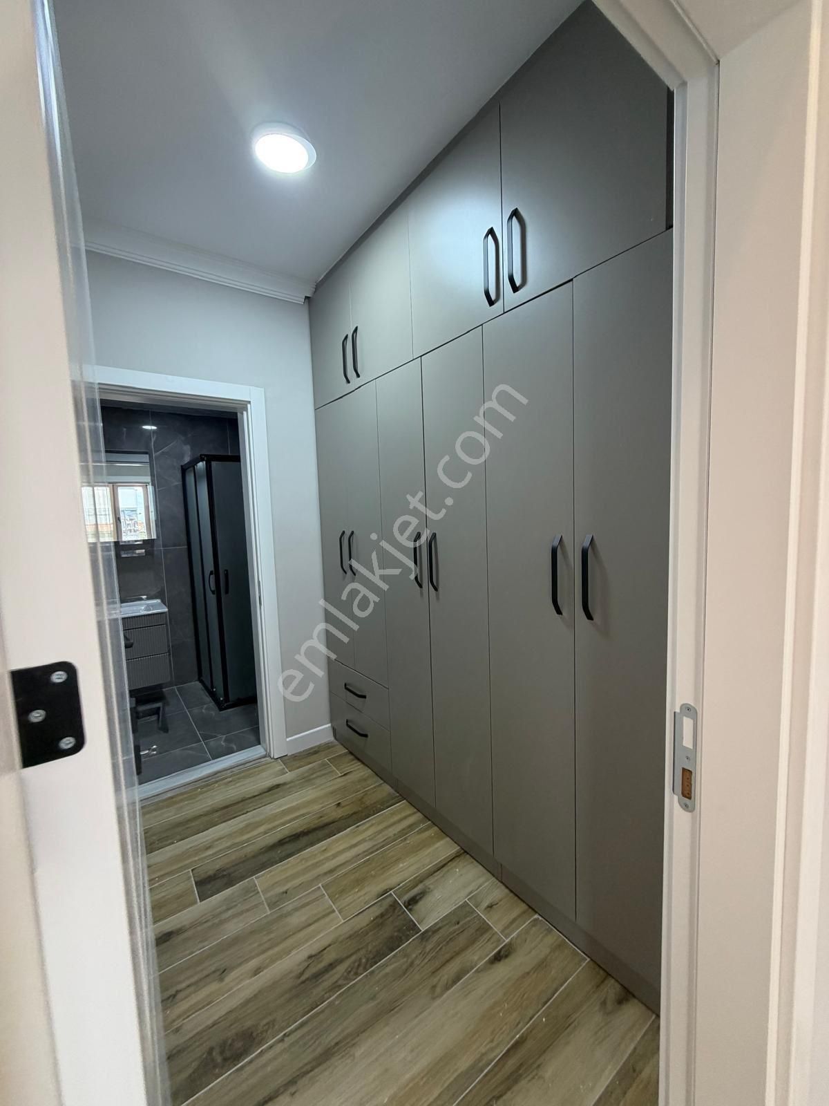 Yüksel Emlaktan Yeni Mahalle Koşu Yolunda Kiralık Lüxx Daire Kaçmazz - Görsel 16