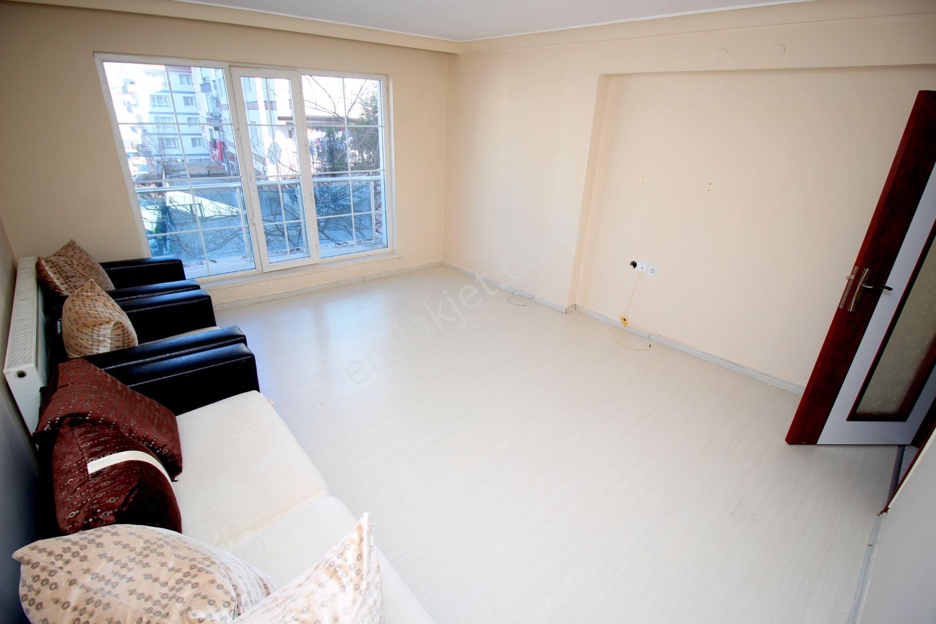 Emre Emlak'tan Süvari'de Arakatta Asansörlü Boş Satılık 2+1 Daire - Görsel 4