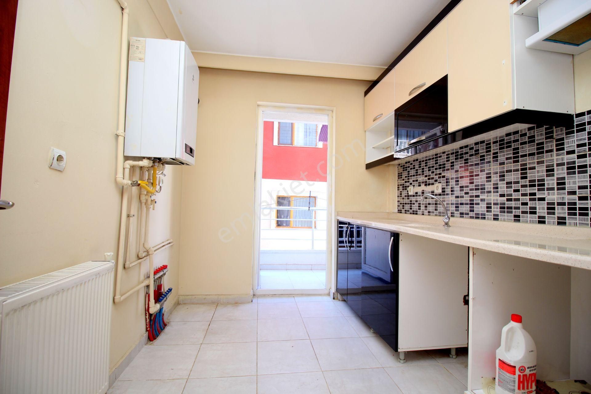 Emre Emlak'tan Süvari'de Arakatta Asansörlü Boş Satılık 2+1 Daire - Görsel 6