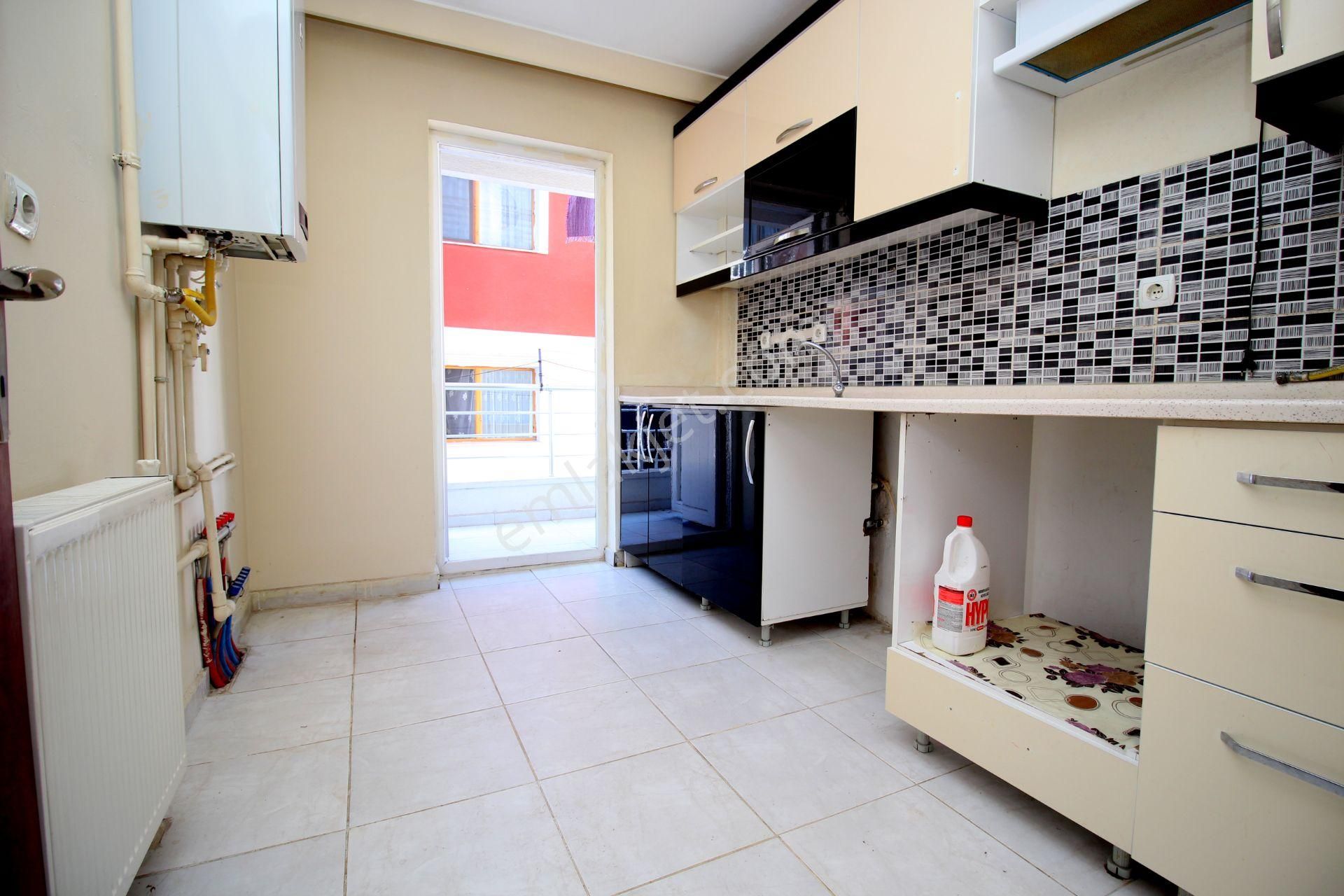 Emre Emlak'tan Süvari'de Arakatta Asansörlü Boş Satılık 2+1 Daire - Görsel 7