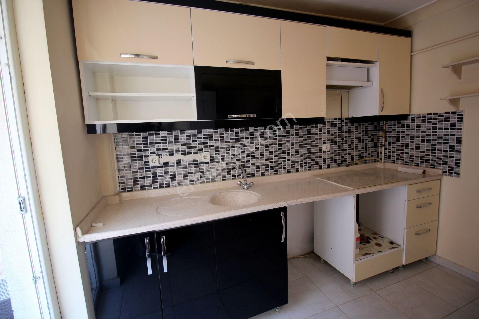 Emre Emlak'tan Süvari'de Arakatta Asansörlü Boş Satılık 2+1 Daire - Görsel 21