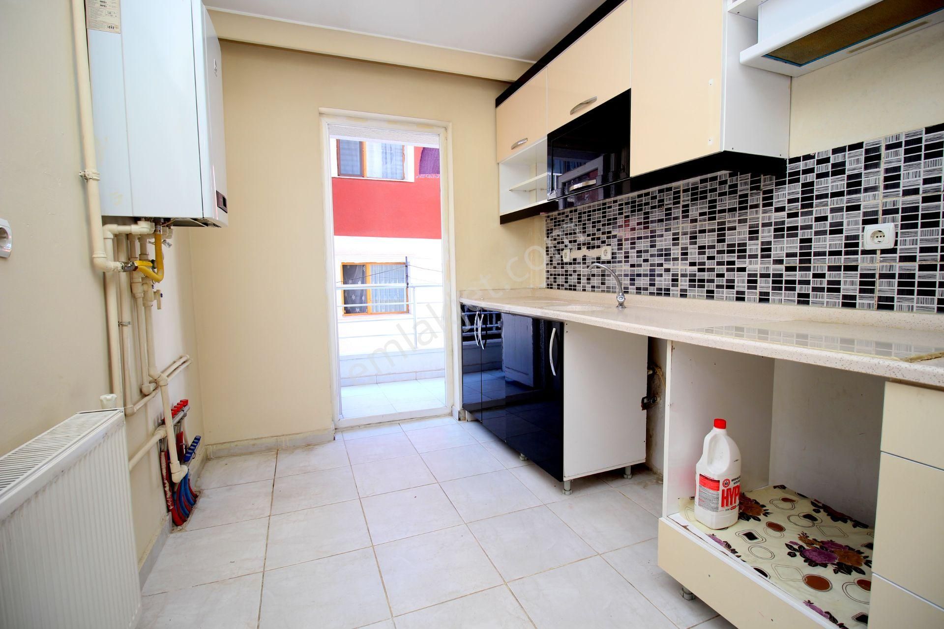 Emre Emlak'tan Süvari'de Arakatta Asansörlü Boş Satılık 2+1 Daire - Görsel 5