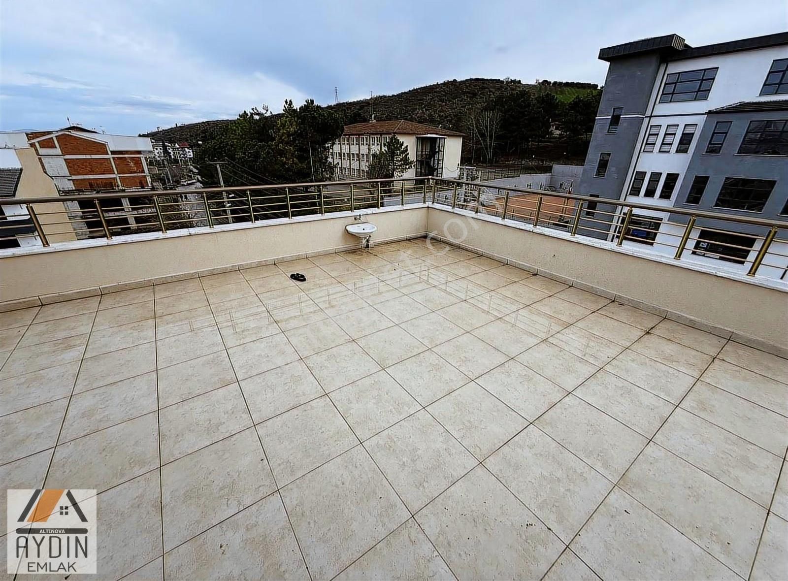 Altınova Hürriyet Mah Satılık Komple Bina (6 Daire) - Görsel 6