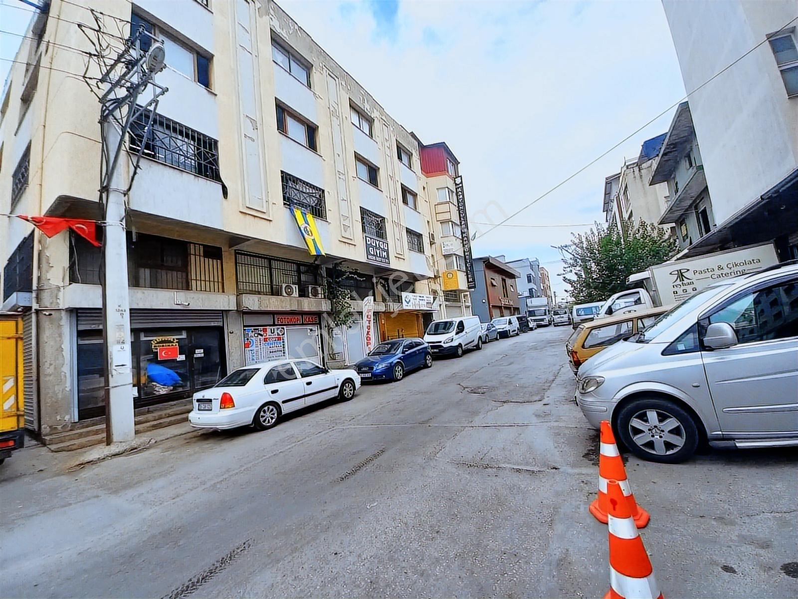 Gıda Çarşısı, Gaziler Caddesi Yakını Satılık Batar Katlı Dükkan - Görsel 4