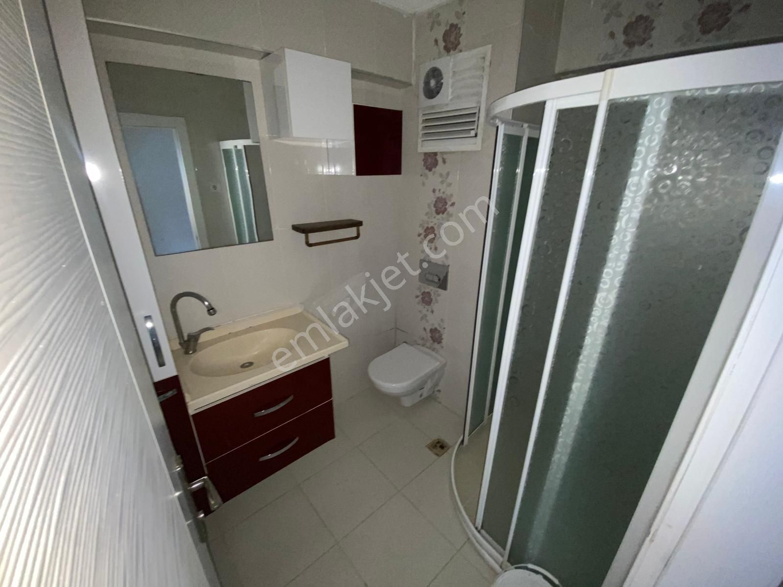 Plevne Mahallesinde 3+1 Ara Katta Yapılı Fırsat Daire - Görsel 32