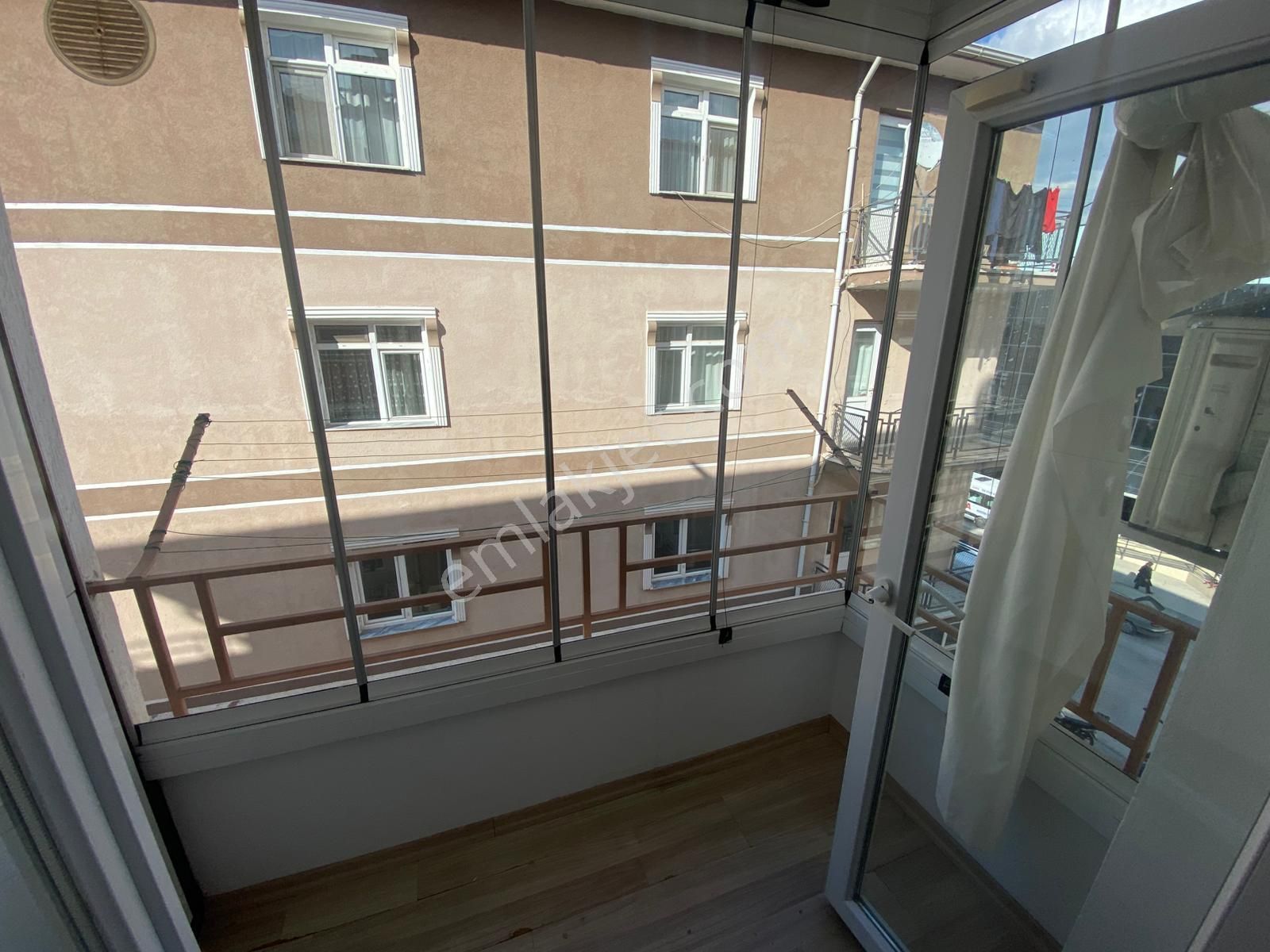 Plevne Mahallesinde 3+1 Ara Katta Yapılı Fırsat Daire - Görsel 30