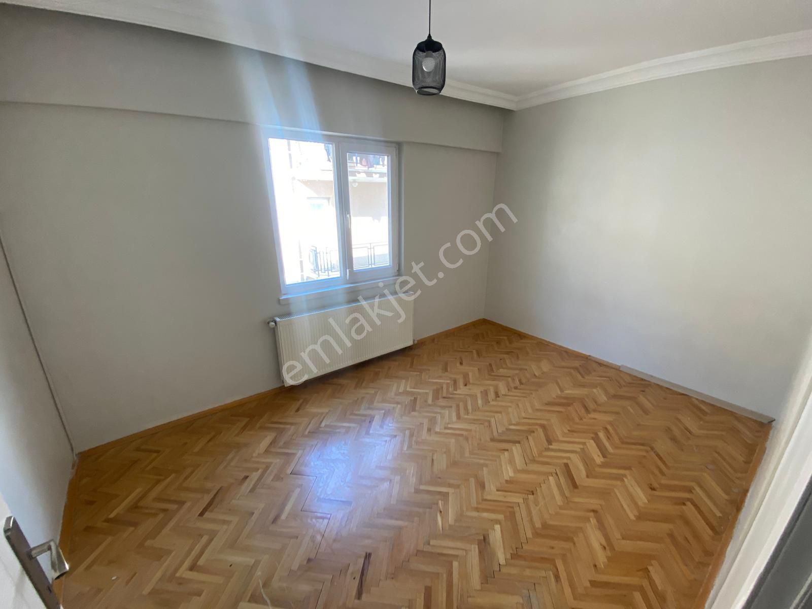 Plevne Mahallesinde 3+1 Ara Katta Yapılı Fırsat Daire - Görsel 17