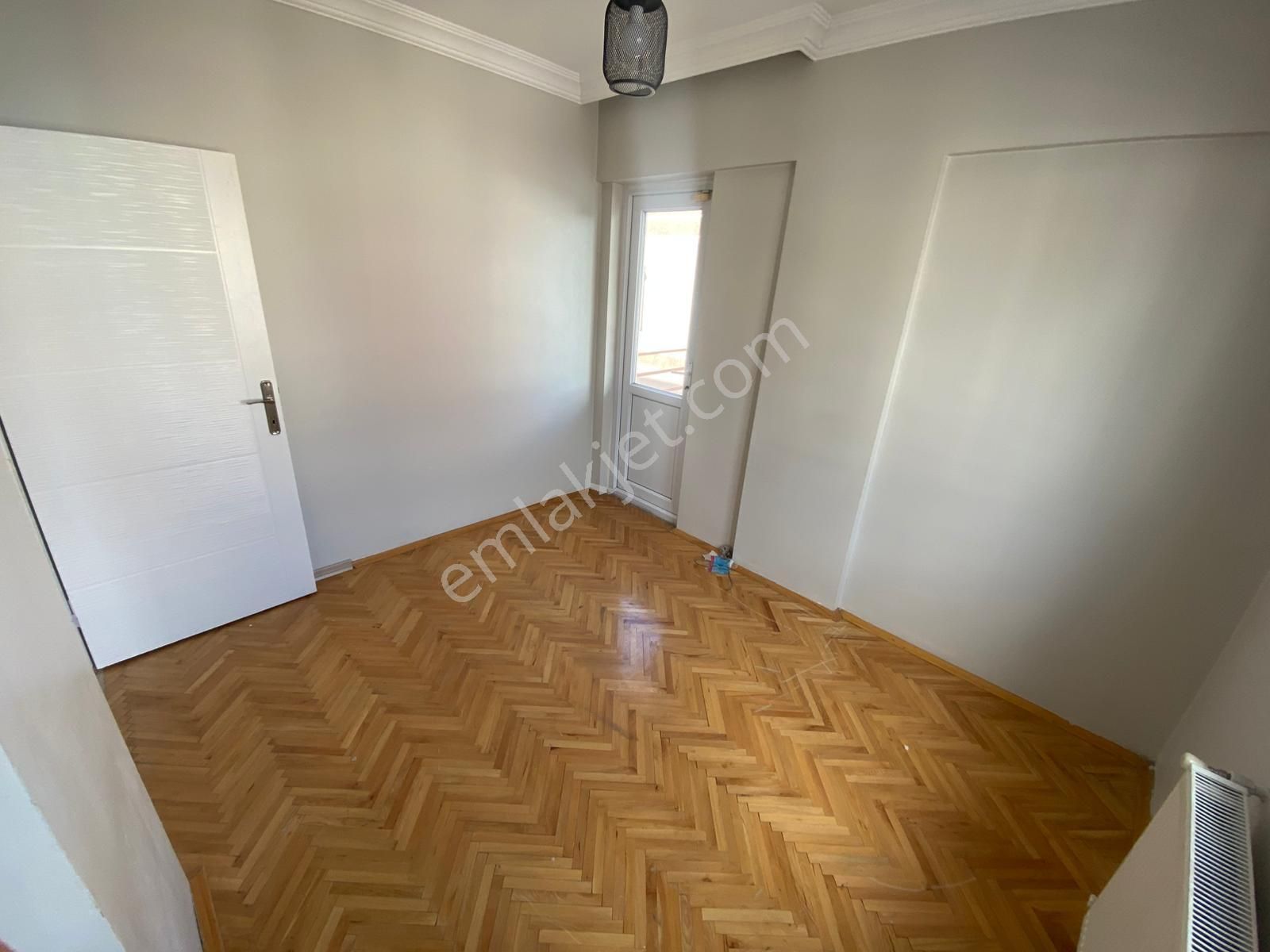 Plevne Mahallesinde 3+1 Ara Katta Yapılı Fırsat Daire - Görsel 21