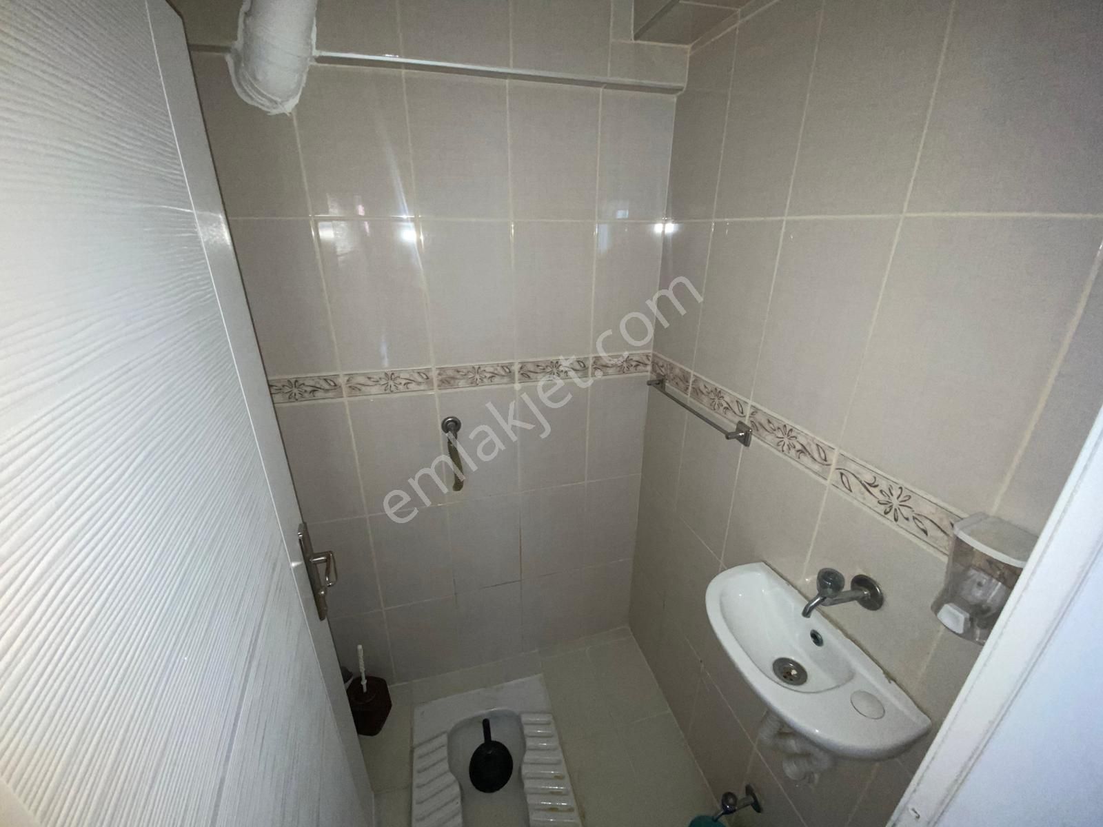 Plevne Mahallesinde 3+1 Ara Katta Yapılı Fırsat Daire - Görsel 34