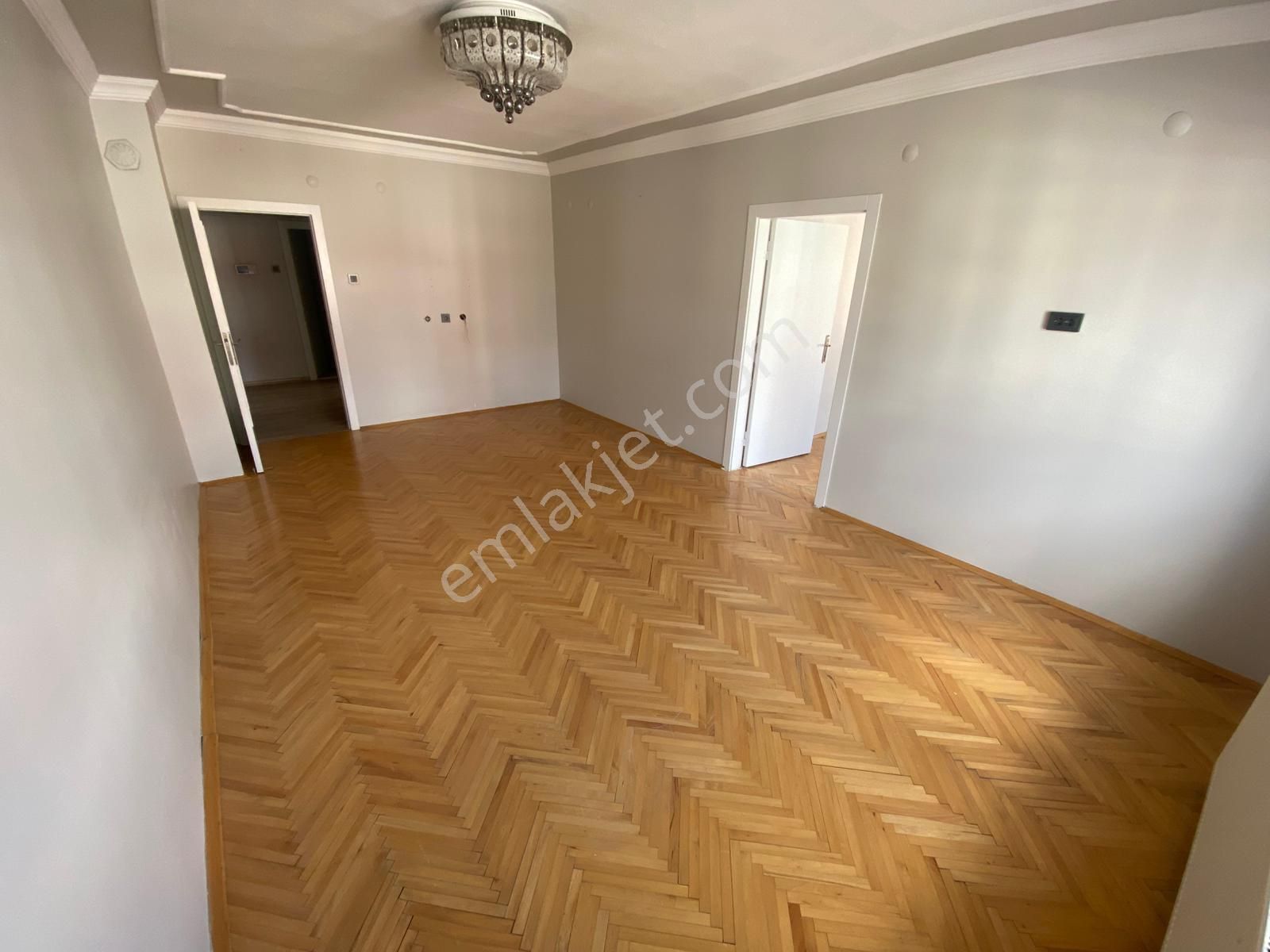 Plevne Mahallesinde 3+1 Ara Katta Yapılı Fırsat Daire - Görsel 12