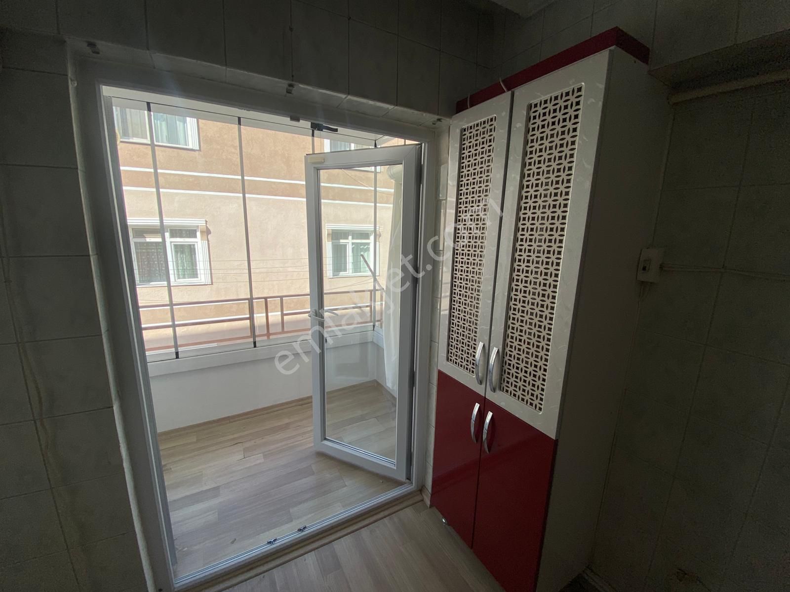 Plevne Mahallesinde 3+1 Ara Katta Yapılı Fırsat Daire - Görsel 6