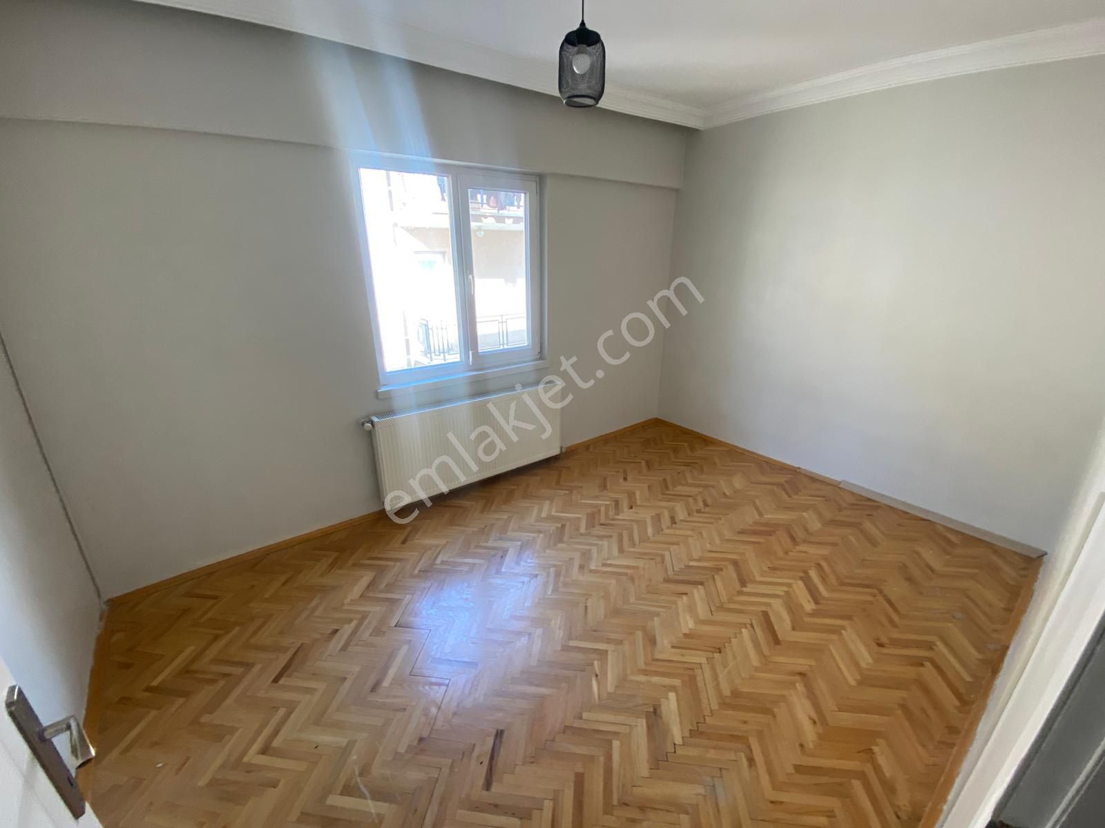 Plevne Mahallesinde 3+1 Ara Katta Yapılı Fırsat Daire - Görsel 16