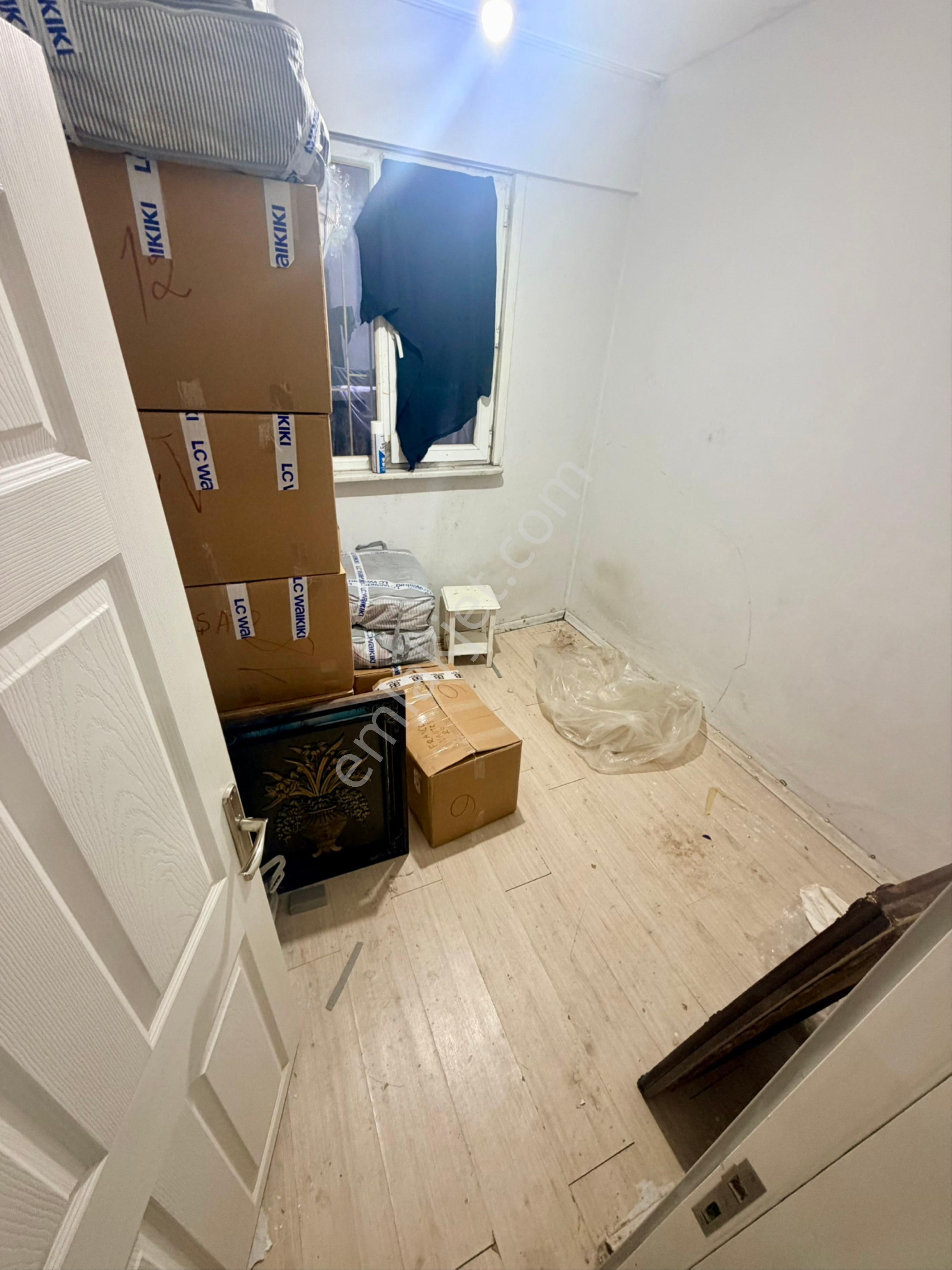 Bahçelievler Yenibosna Bodrum Katı Satılık Daire 2+1 80m2 1.900.000₺ - Görsel 6