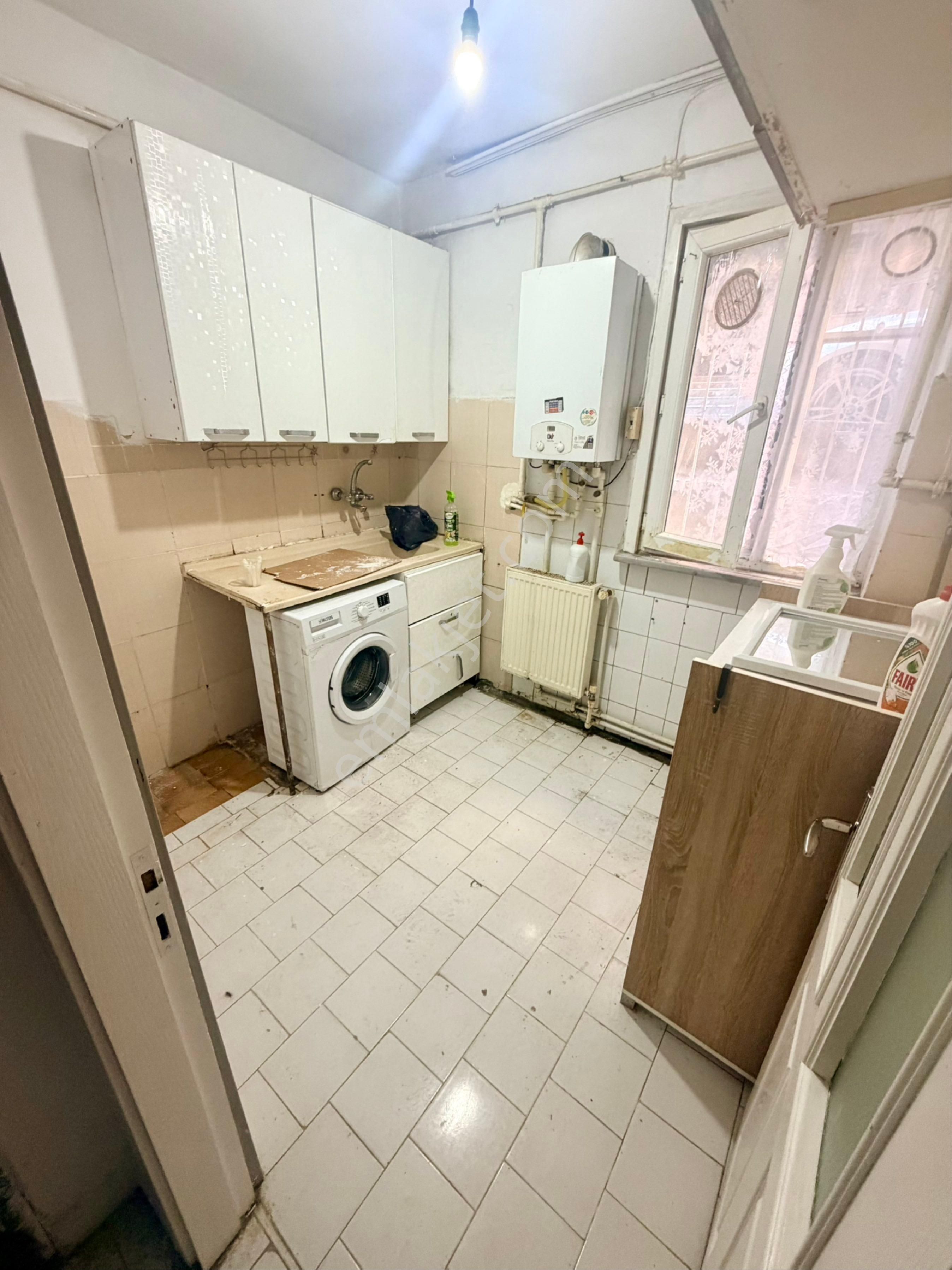 Bahçelievler Yenibosna Bodrum Katı Satılık Daire 2+1 80m2 1.900.000₺ - Görsel 11