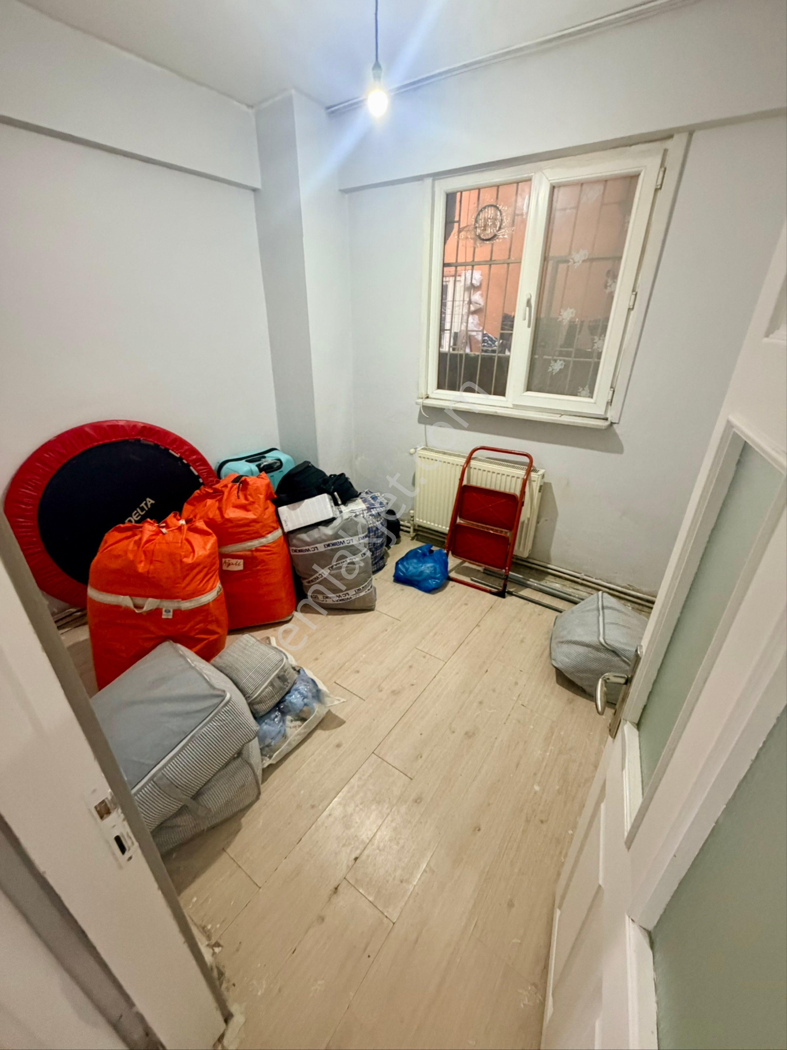 Bahçelievler Yenibosna Bodrum Katı Satılık Daire 2+1 80m2 1.900.000₺ - Görsel 5