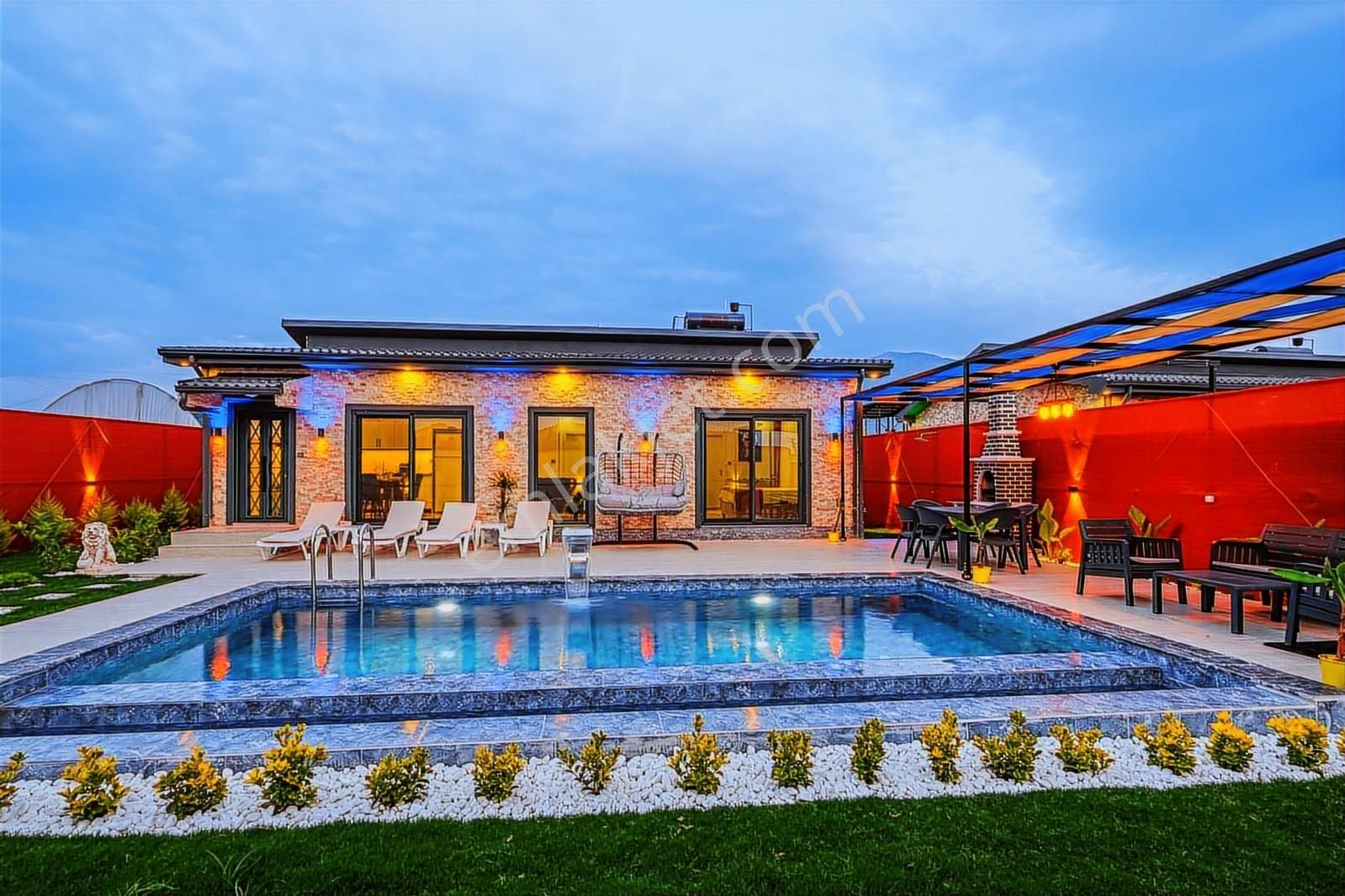 Stoptan Fethiye Çamköyde Eşyalı Havuzlu 2+1 Villa - Görsel 22