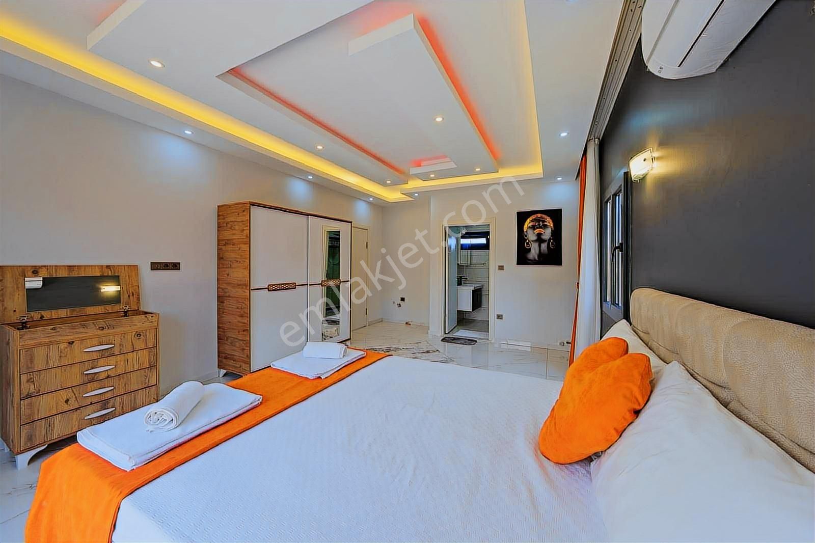 Stoptan Fethiye Çamköyde Eşyalı Havuzlu 2+1 Villa - Görsel 32