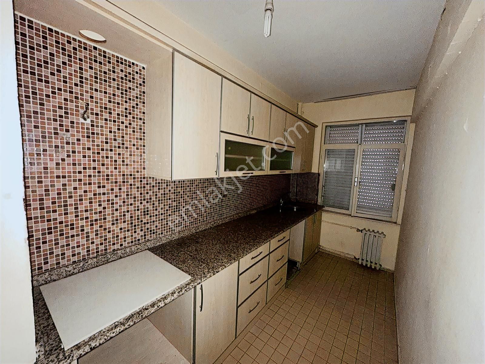 Bahçelievler Mahallesi Atatürk Parkı Karşısı Satılık 3+1 Daire - Görsel 7