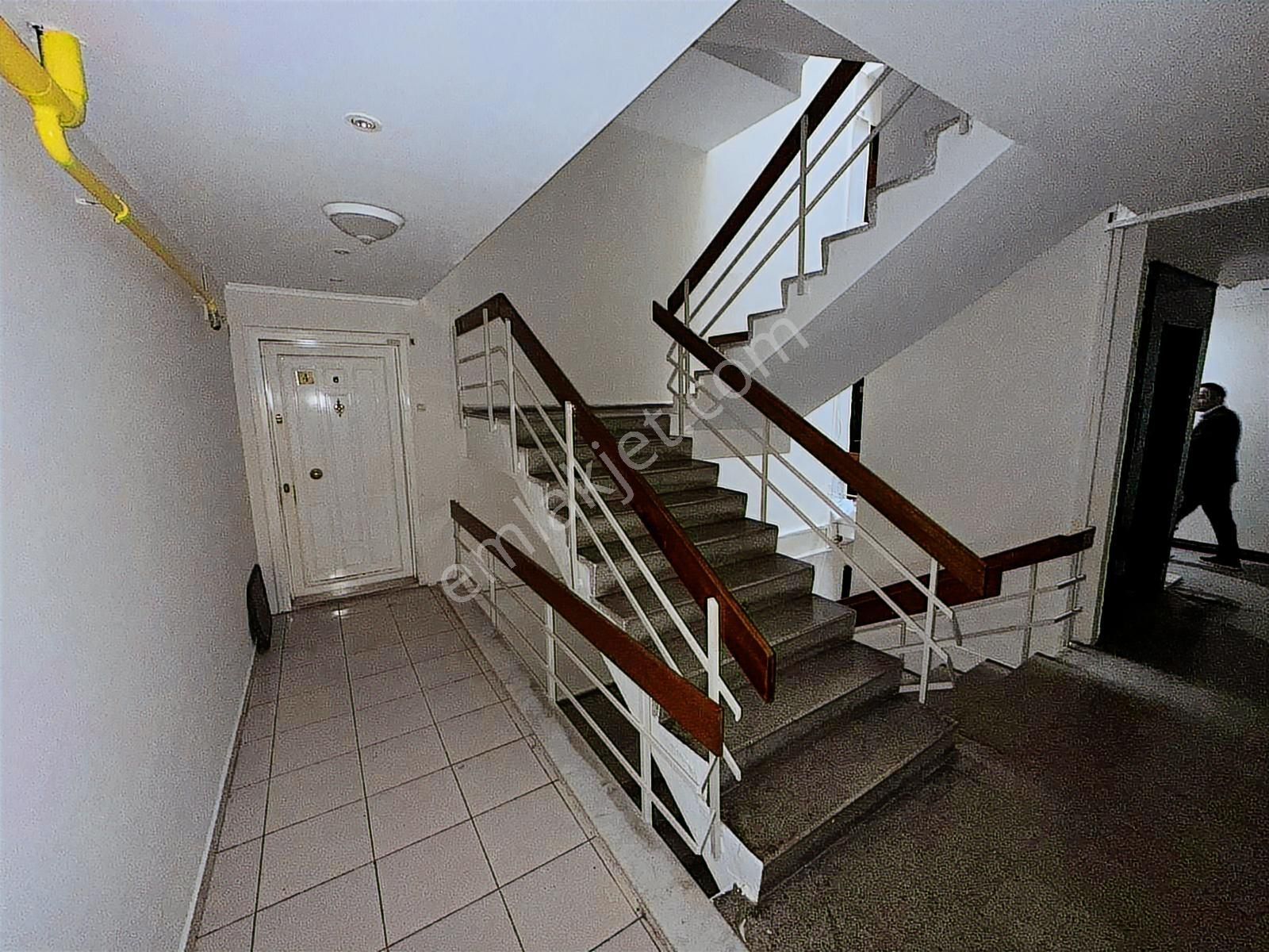 Bahçelievler Mahallesi Atatürk Parkı Karşısı Satılık 3+1 Daire - Görsel 18