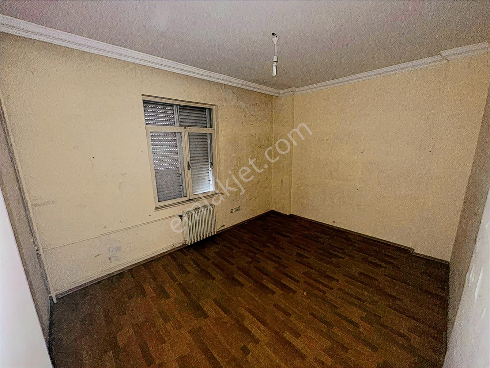 Bahçelievler Mahallesi Atatürk Parkı Karşısı Satılık 3+1 Daire - Görsel 3