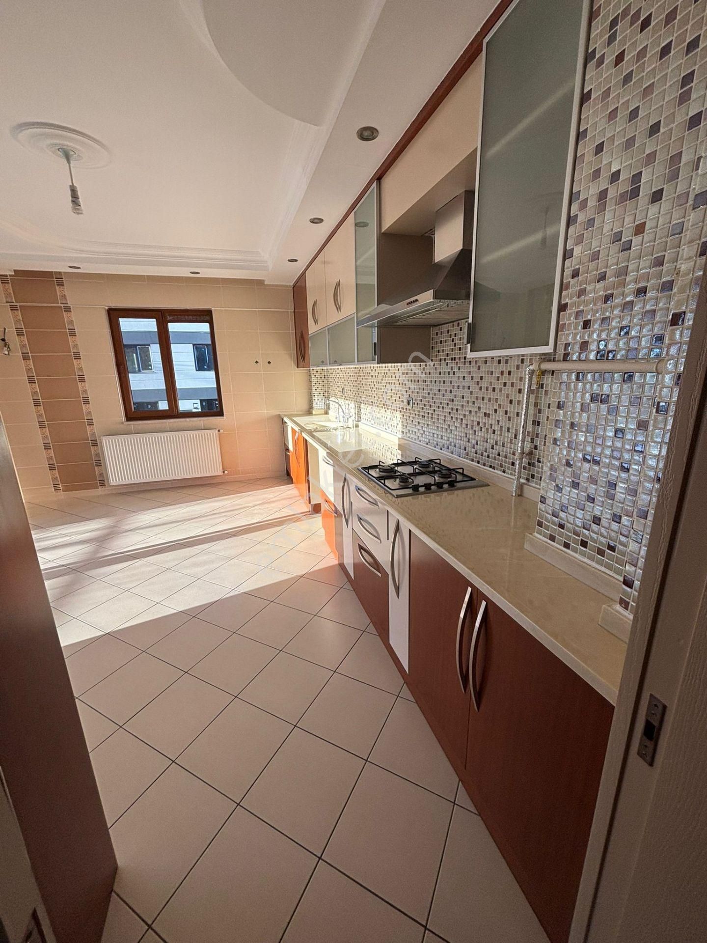 Kaan Emlaktan Şirinköyde Doğa Manzaralı Lüks Daire - Görsel 12