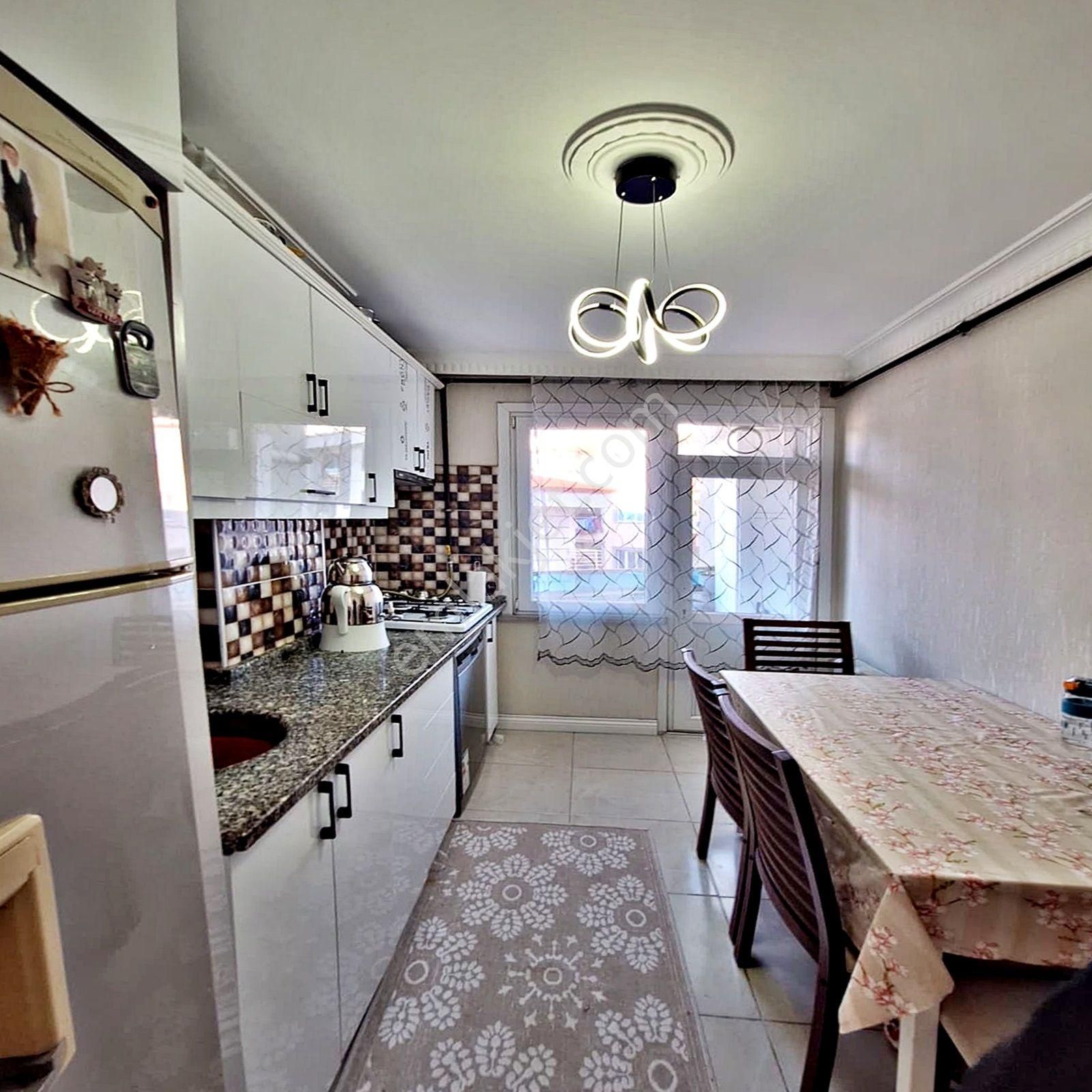 Çınar Mahallesinde 3+1 Krediye Uygun Satılık Ara Kat Daire - Görsel 20