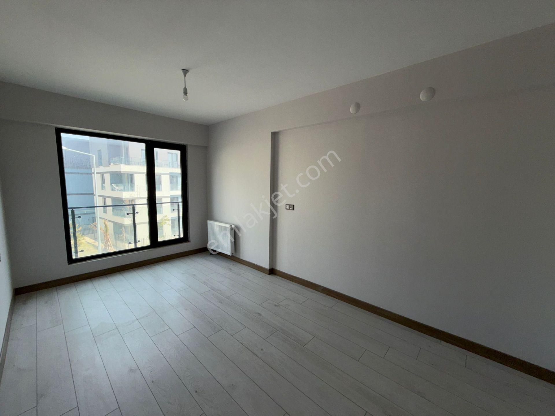 Göl Manzaralı 2+1 Kapalı Mutfak Satılık Daire - Görsel 8