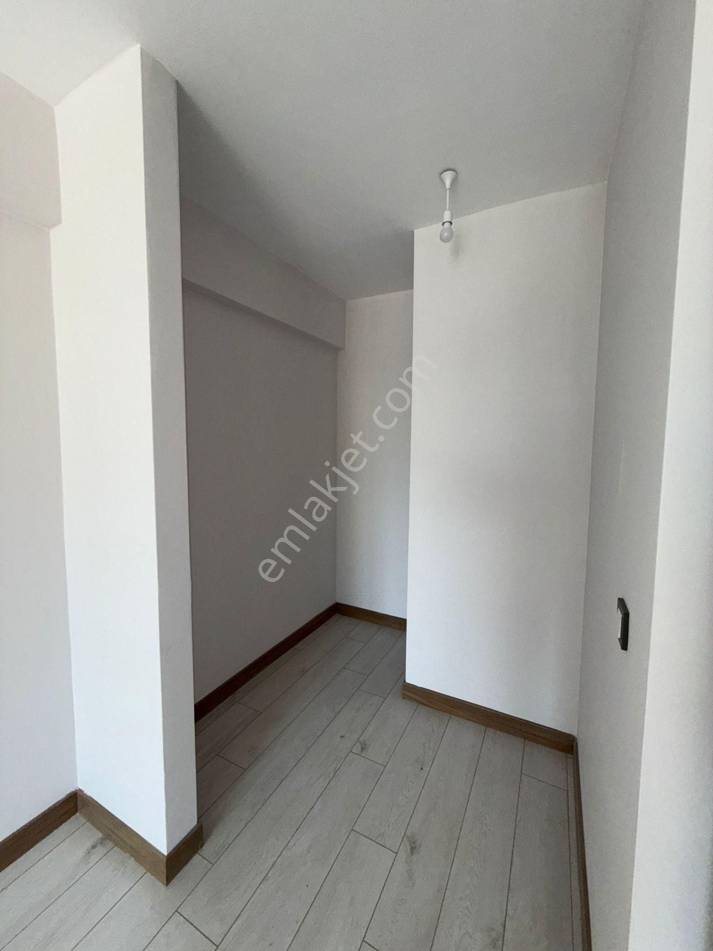 Göl Manzaralı 2+1 Kapalı Mutfak Satılık Daire - Görsel 9