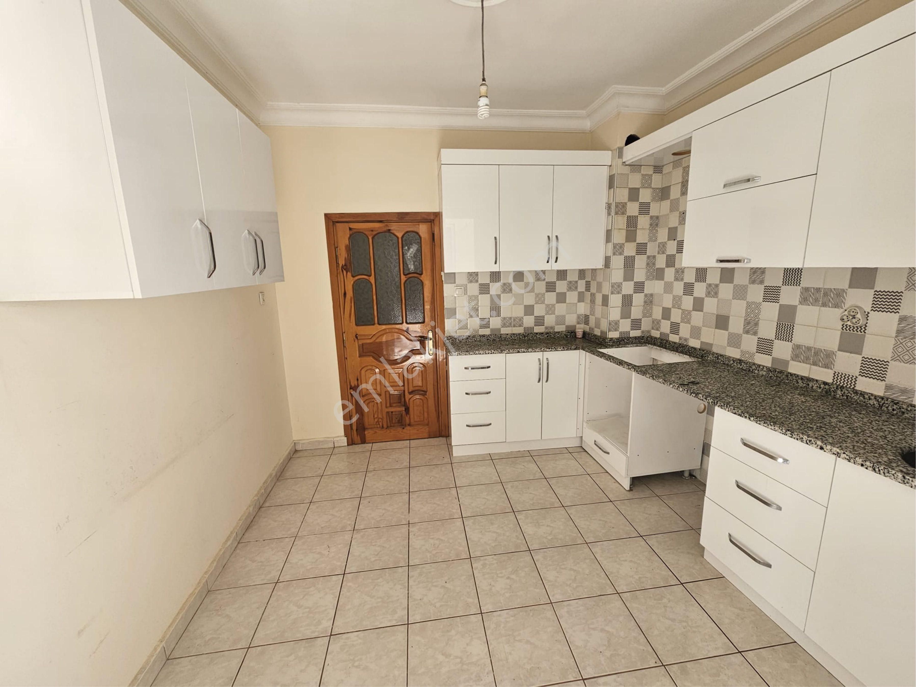 A K Mutludan Bayındırda Ay Sonu Teslim 3+1 Asansörsüz 4.kat Ev - Görsel 22