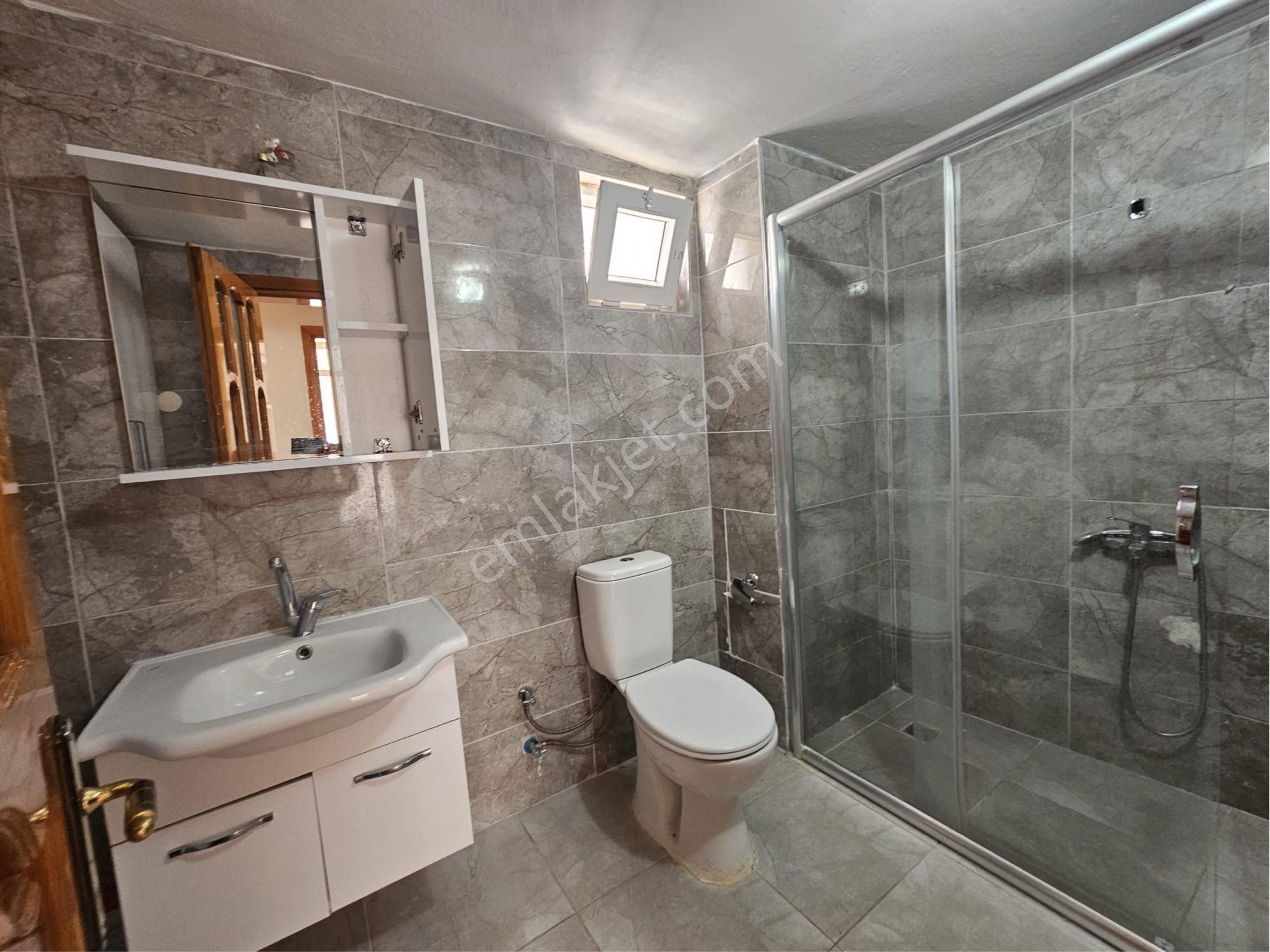 A K Mutludan Bayındırda Ay Sonu Teslim 3+1 Asansörsüz 4.kat Ev - Görsel 18