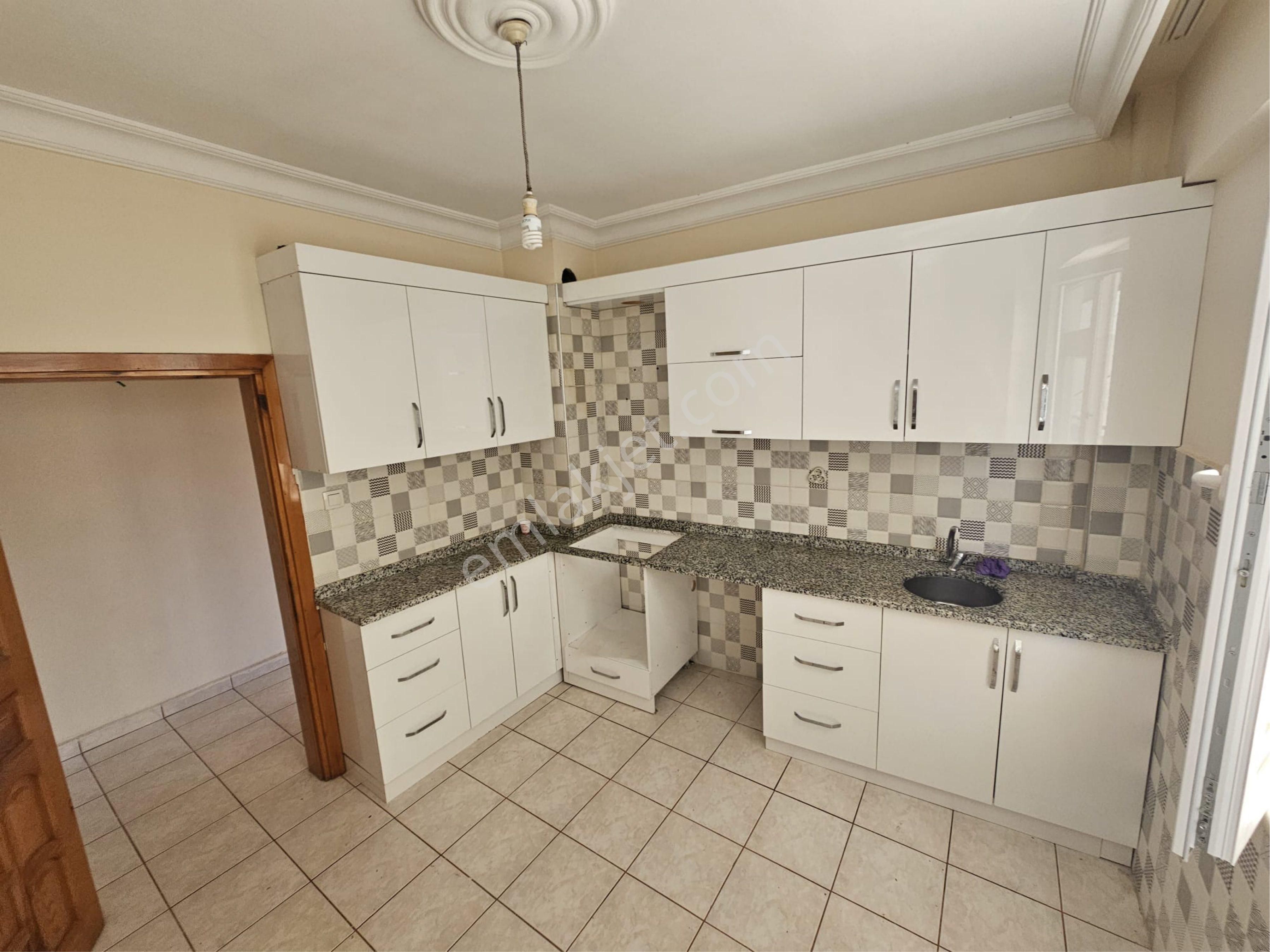 A K Mutludan Bayındırda Ay Sonu Teslim 3+1 Asansörsüz 4.kat Ev