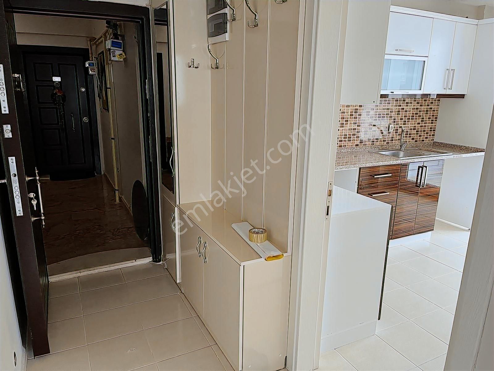 İzmir Buca'da Bakımlı Doğal Gazlı Kiralık 3+1 120 M2 Daire - Görsel 2