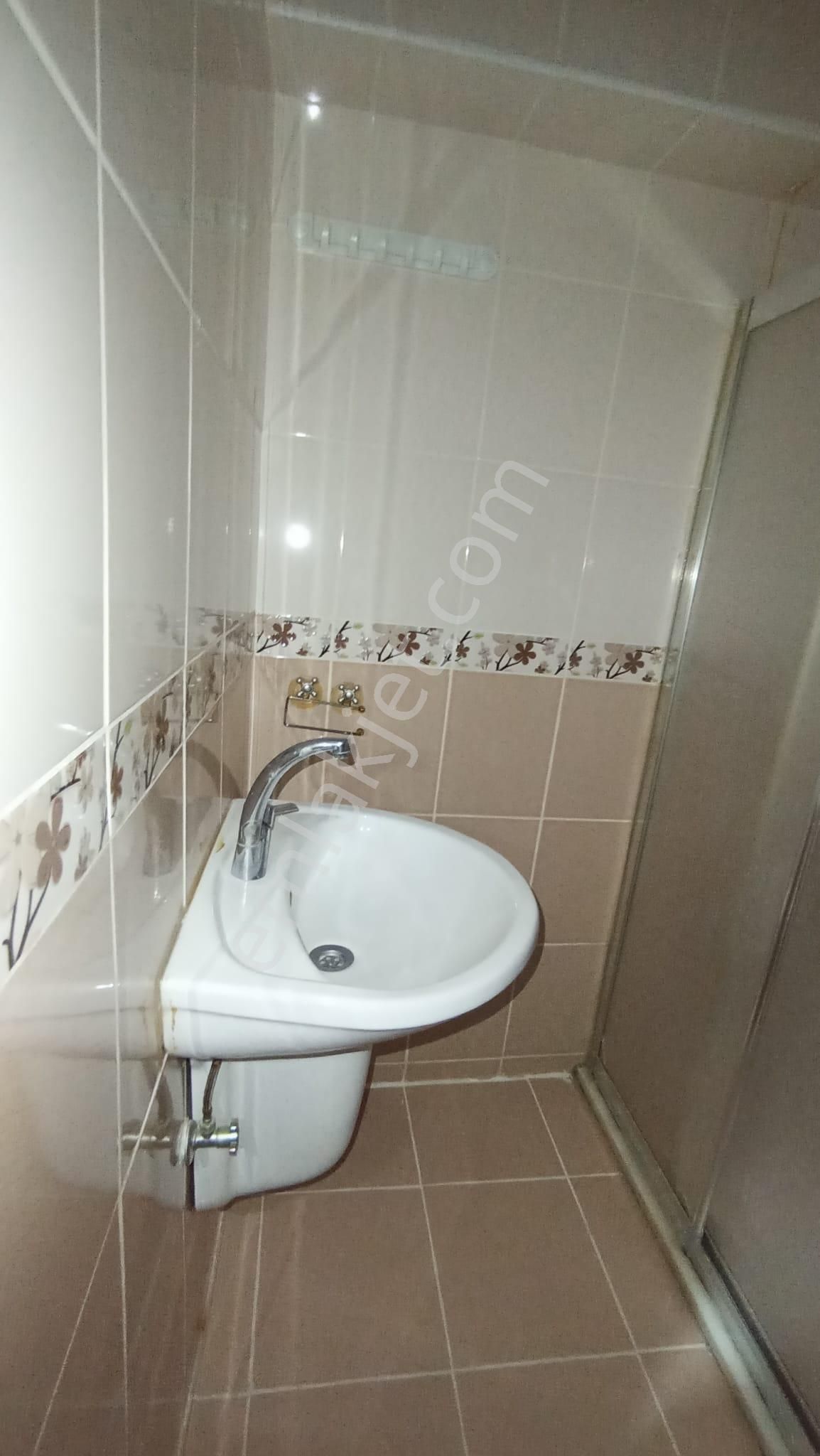 Beykoz Ortaçeşmede 4+1 Kiralık Arakat Daire - Görsel 10