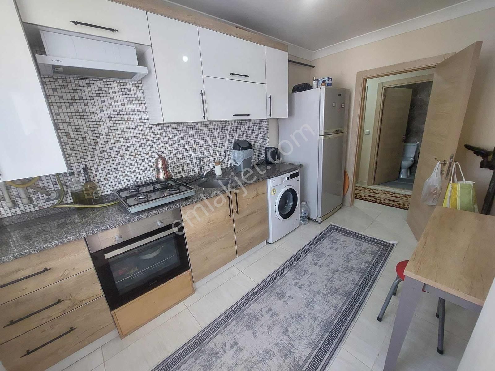 2+1 85 M2 Tamamına Kredi Eminevime Uygun Belediye Yanı