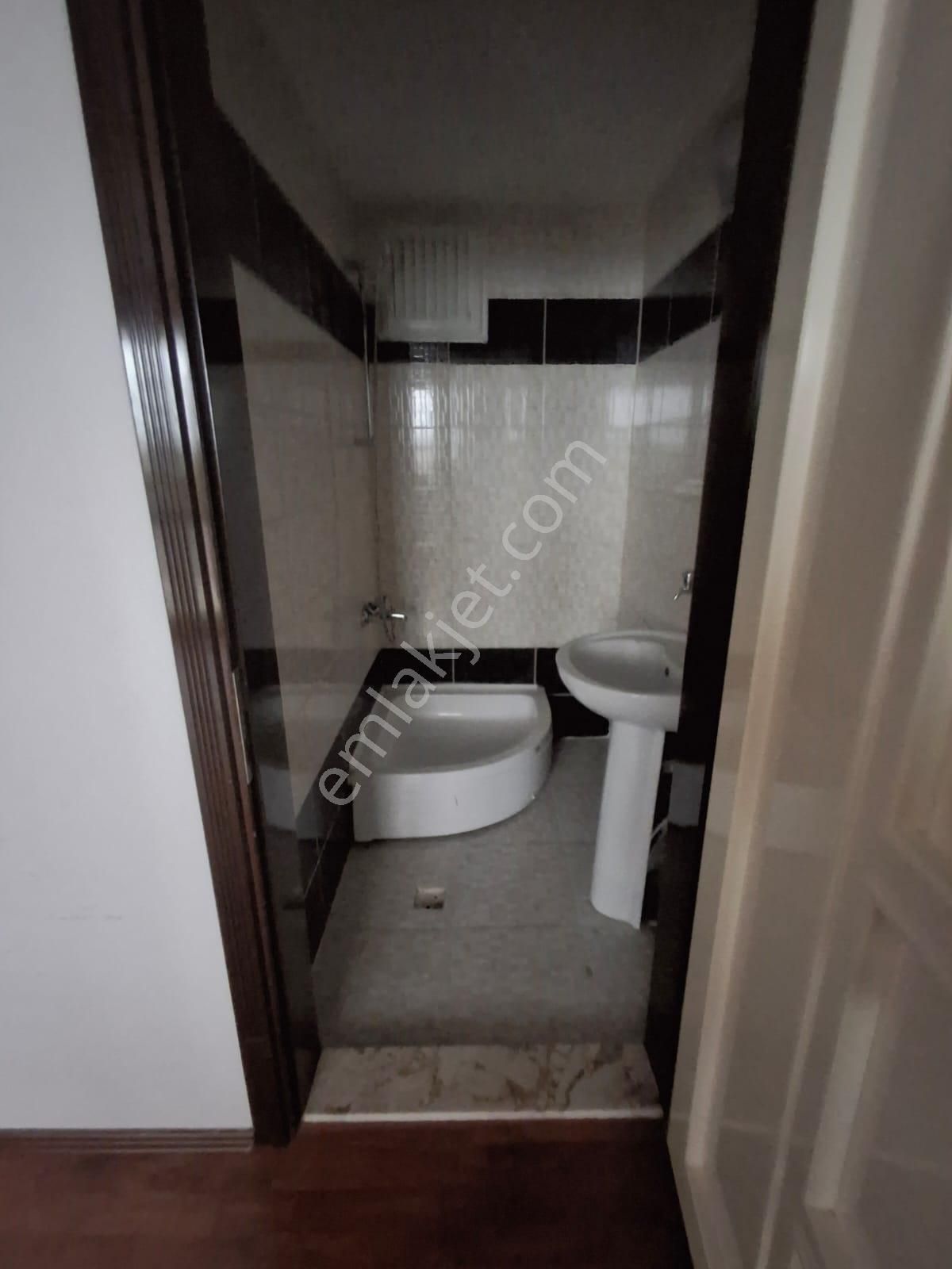 Ender Uysal Gayrimenkul’den Gerzele’de Site İçi, Ebeveyn Banyolu Prestijli 3+1 Daire... - Görsel 17