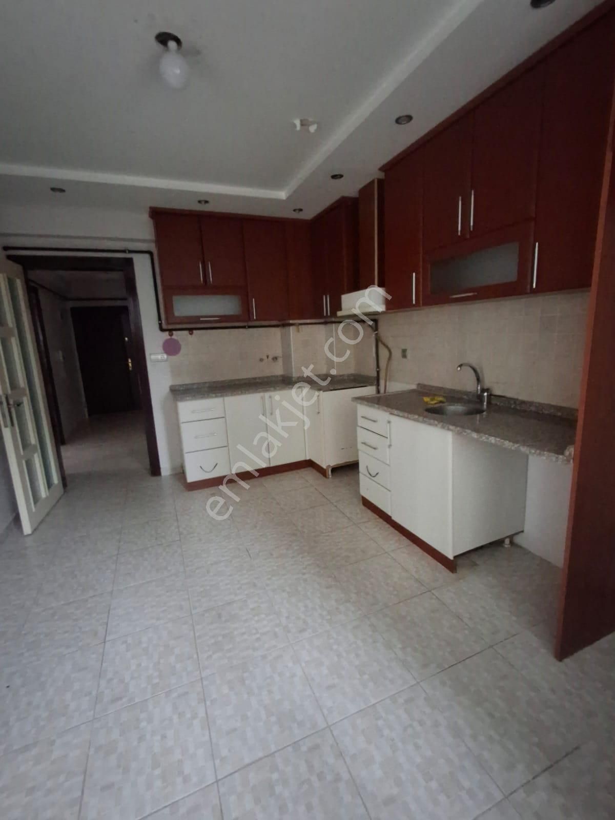 Ender Uysal Gayrimenkul’den Gerzele’de Site İçi, Ebeveyn Banyolu Prestijli 3+1 Daire... - Görsel 2