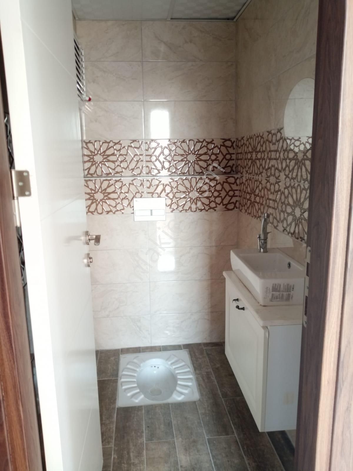 Adana Sarıçam Yeşiltepede Fırsat Kiralık Çepheleri Açık Daire 2+1 Daire - Görsel 3