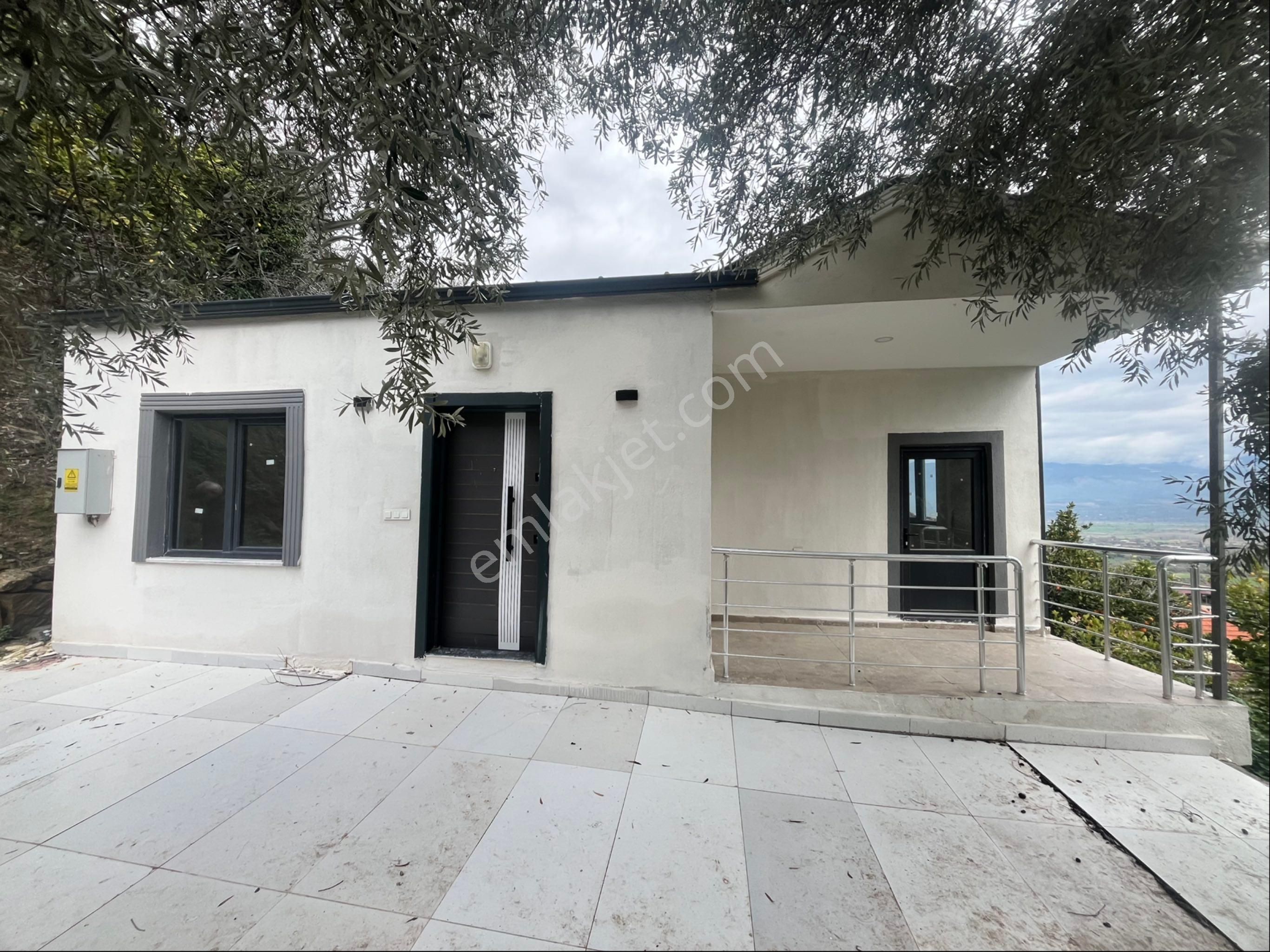 Satılık Müstakil Bahçeli Ev