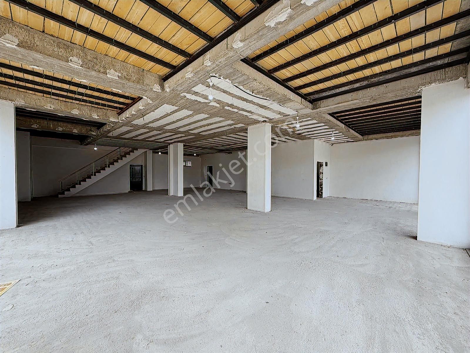 Tekkeköy Kurtuluş Mahallesin'de Bulvara Cephe 600 M² Dükkan - Görsel 22