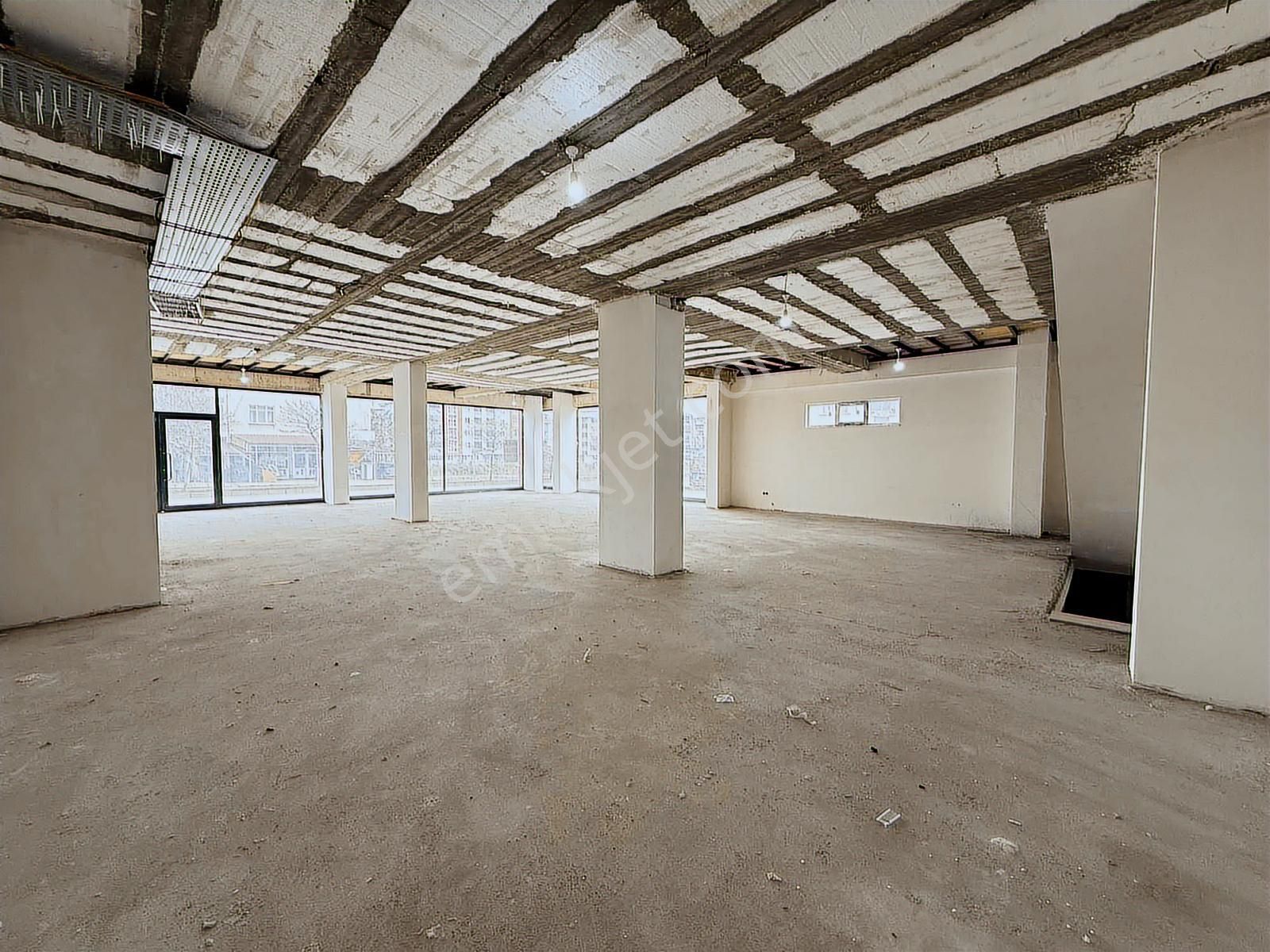 Tekkeköy Kurtuluş Mahallesin'de Bulvara Cephe 600 M² Dükkan - Görsel 10