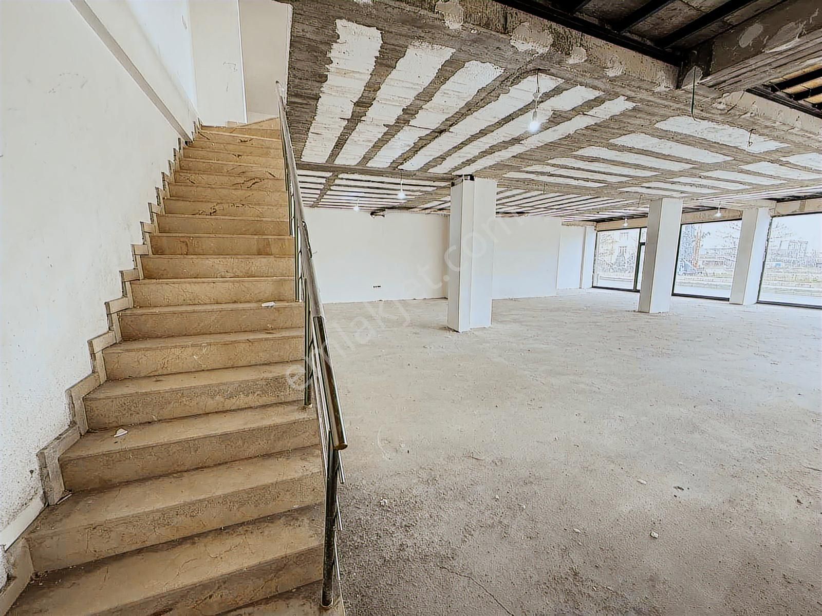 Tekkeköy Kurtuluş Mahallesin'de Bulvara Cephe 600 M² Dükkan - Görsel 28